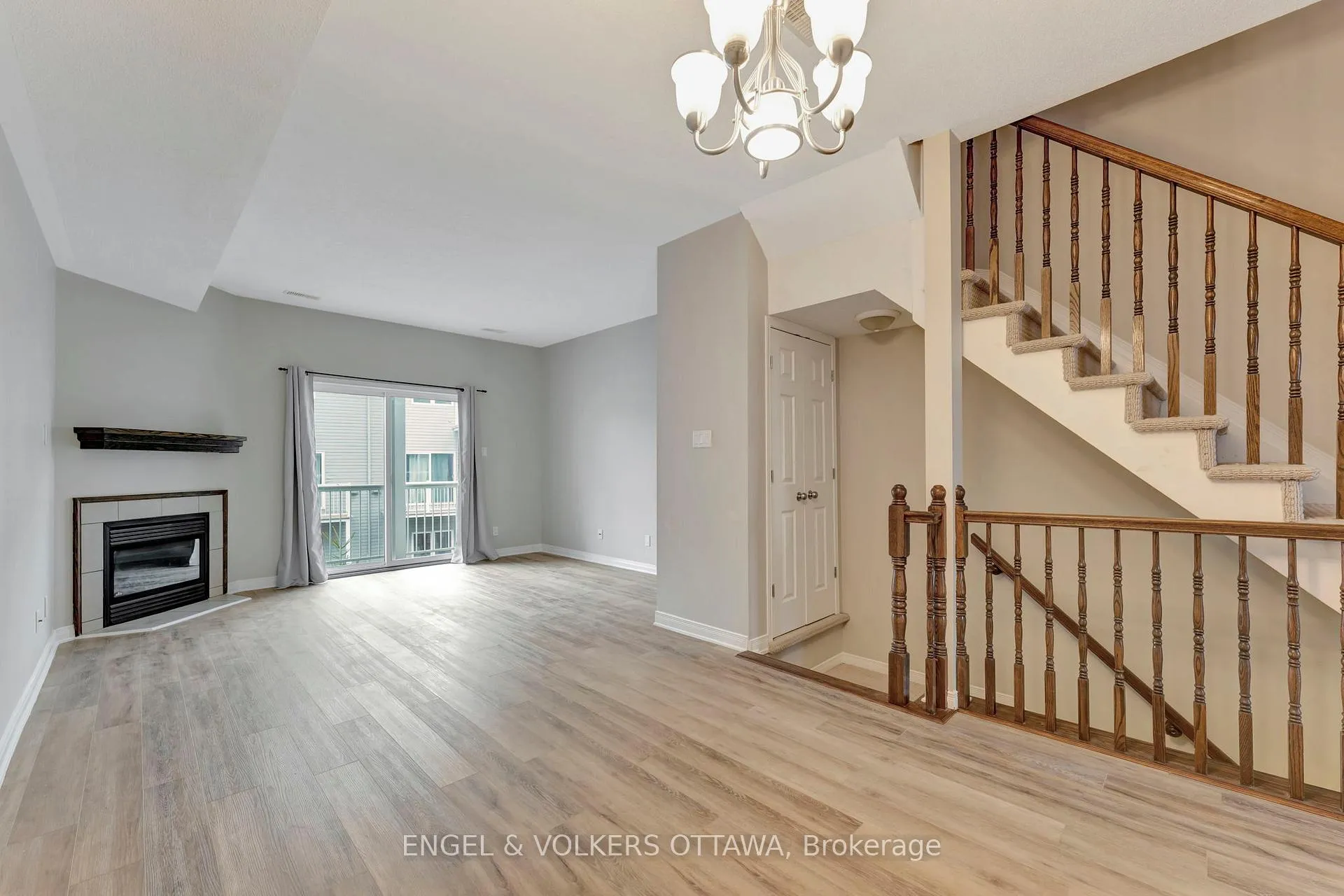 Photo 6 of Unit 33, 949 Cummings Avenue, Ottawa, Cyrville — HOMEH