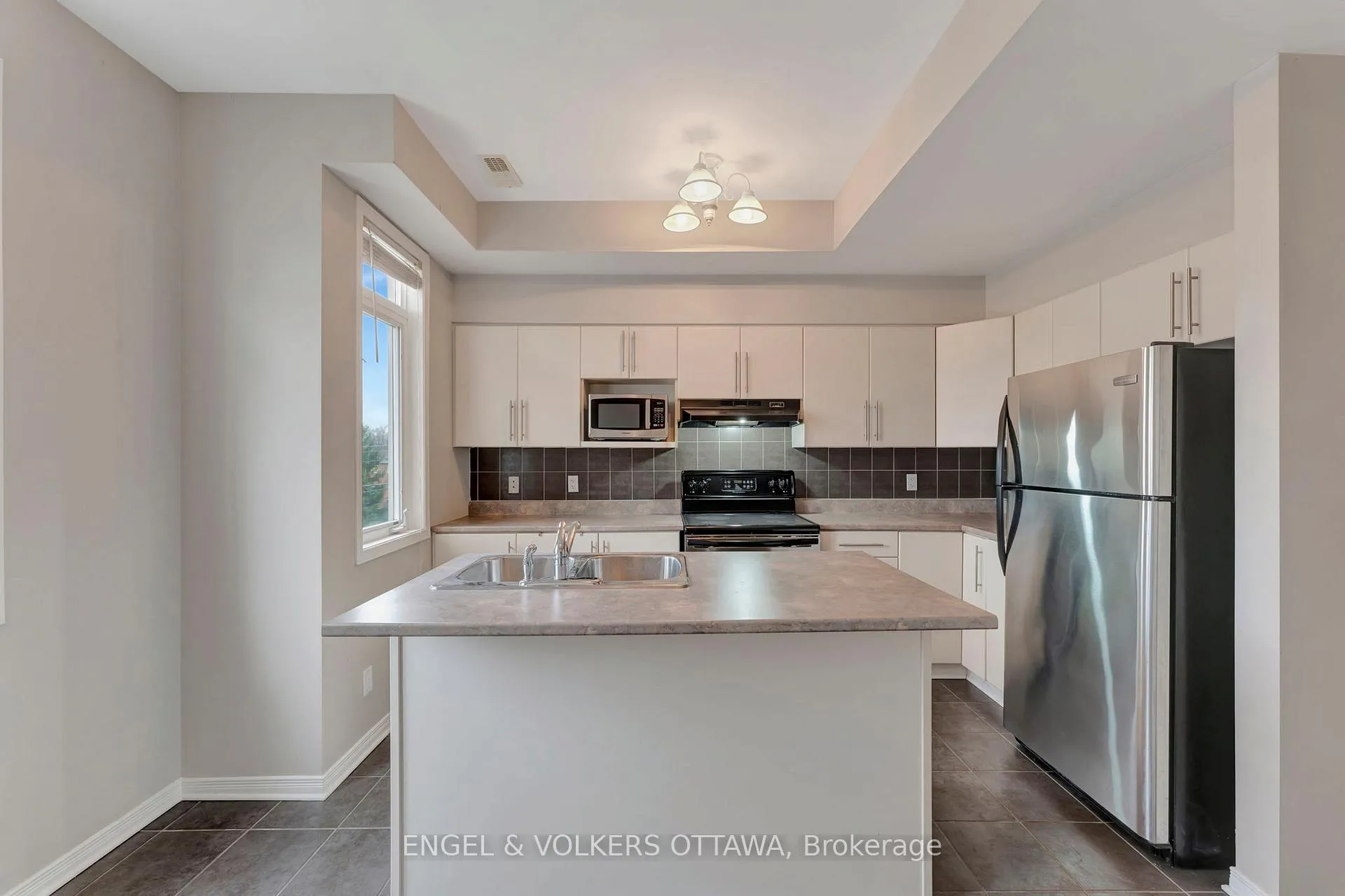 Photo 15 of Unit 33, 949 Cummings Avenue, Ottawa, Cyrville — HOMEH