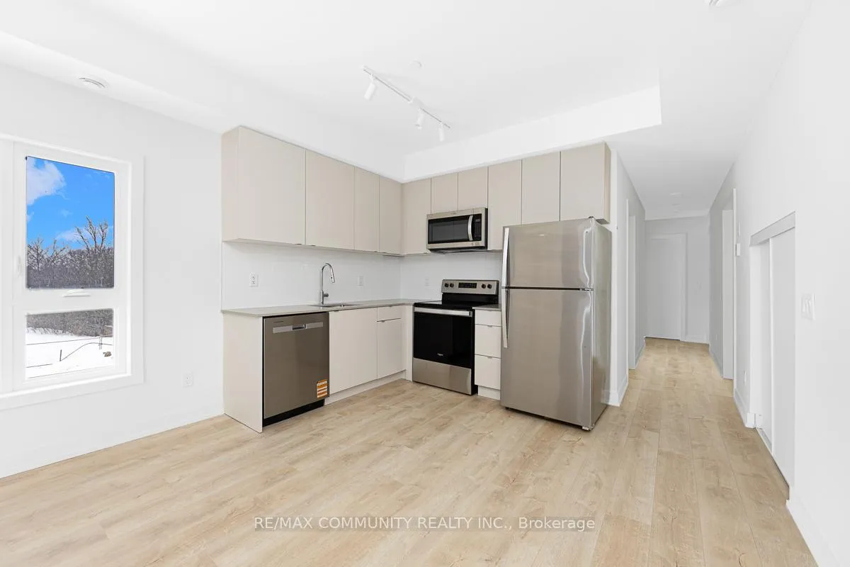 Photo 3 of Unit 201C, 16 Melbourne Avenue, St. Catharines, E. Chester — HOMEH