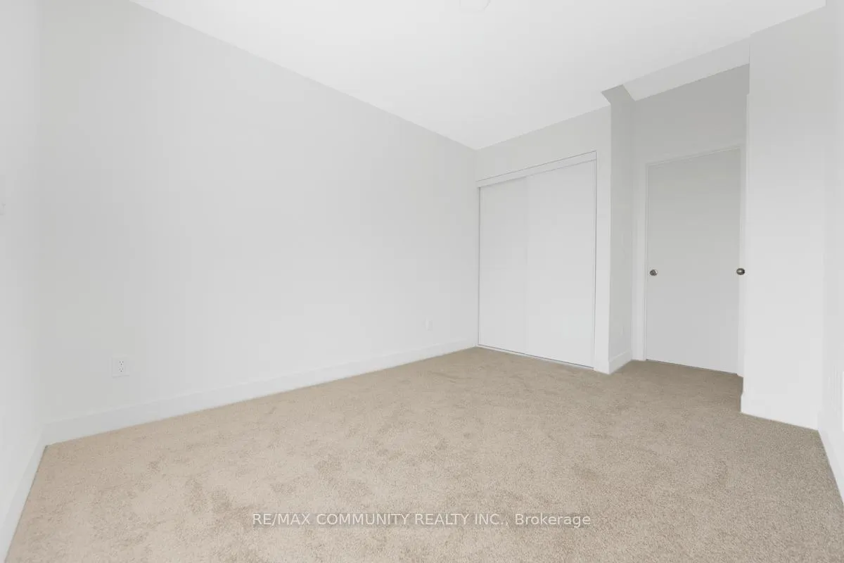 Photo 8 of Unit 201C, 16 Melbourne Avenue, St. Catharines, E. Chester — HOMEH