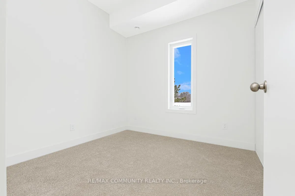 Photo 12 of Unit 201C, 16 Melbourne Avenue, St. Catharines, E. Chester — HOMEH