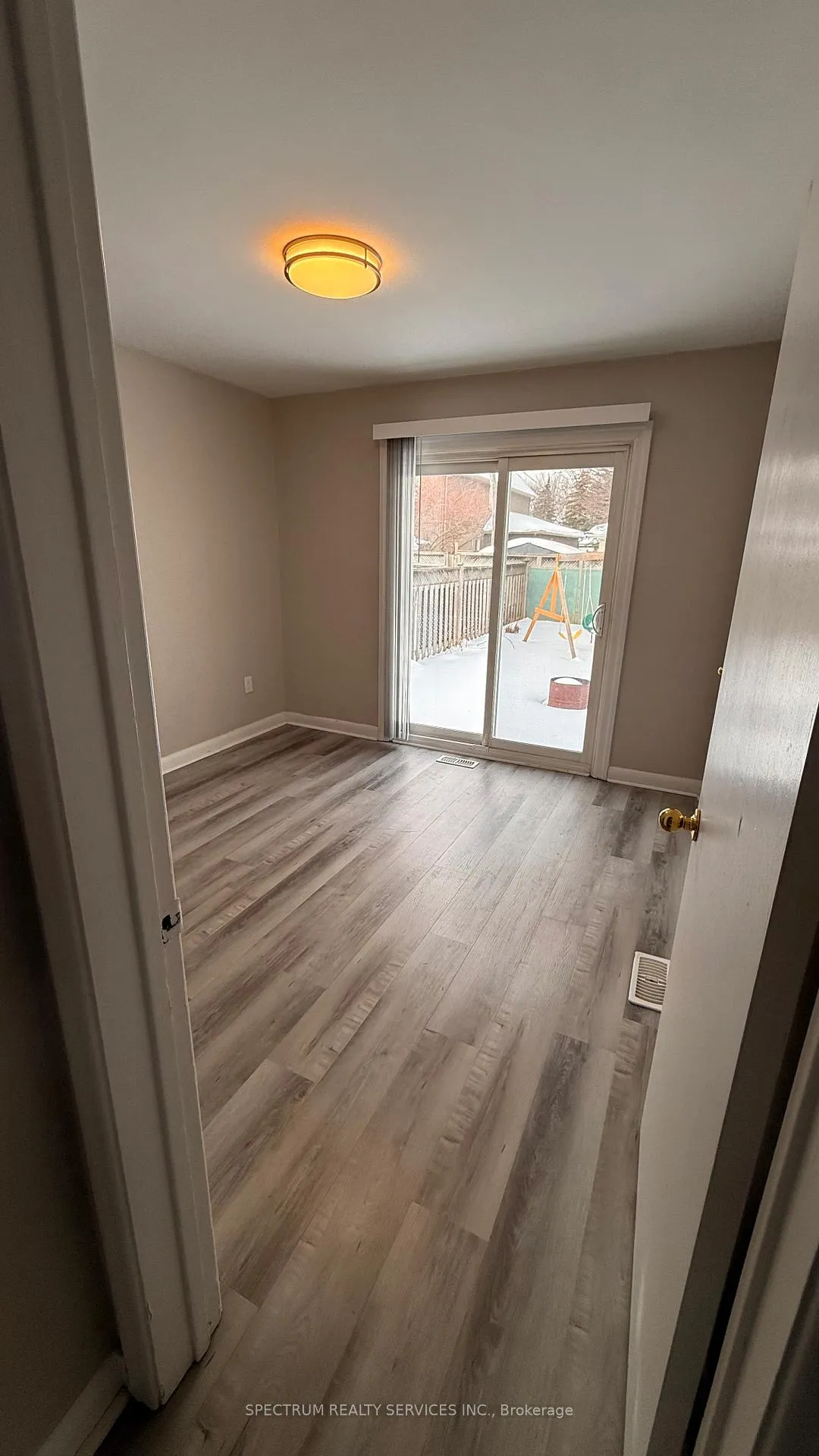 Photo 10 of 213 Thistle Down Boulevard, Etobicoke, Thistletown-Beaumonde Heights — HOMEH
