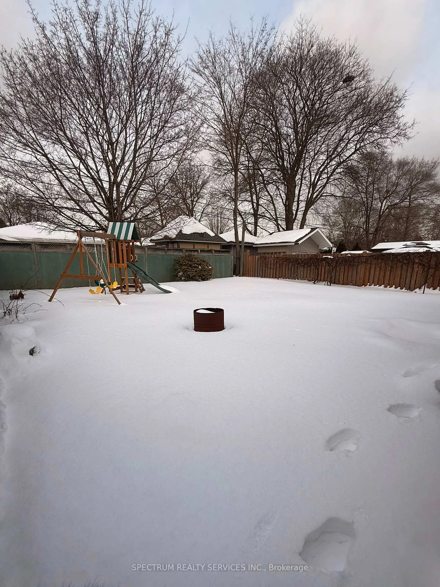 Photo 16 of 213 Thistle Down Boulevard, Etobicoke, Thistletown-Beaumonde Heights — HOMEH