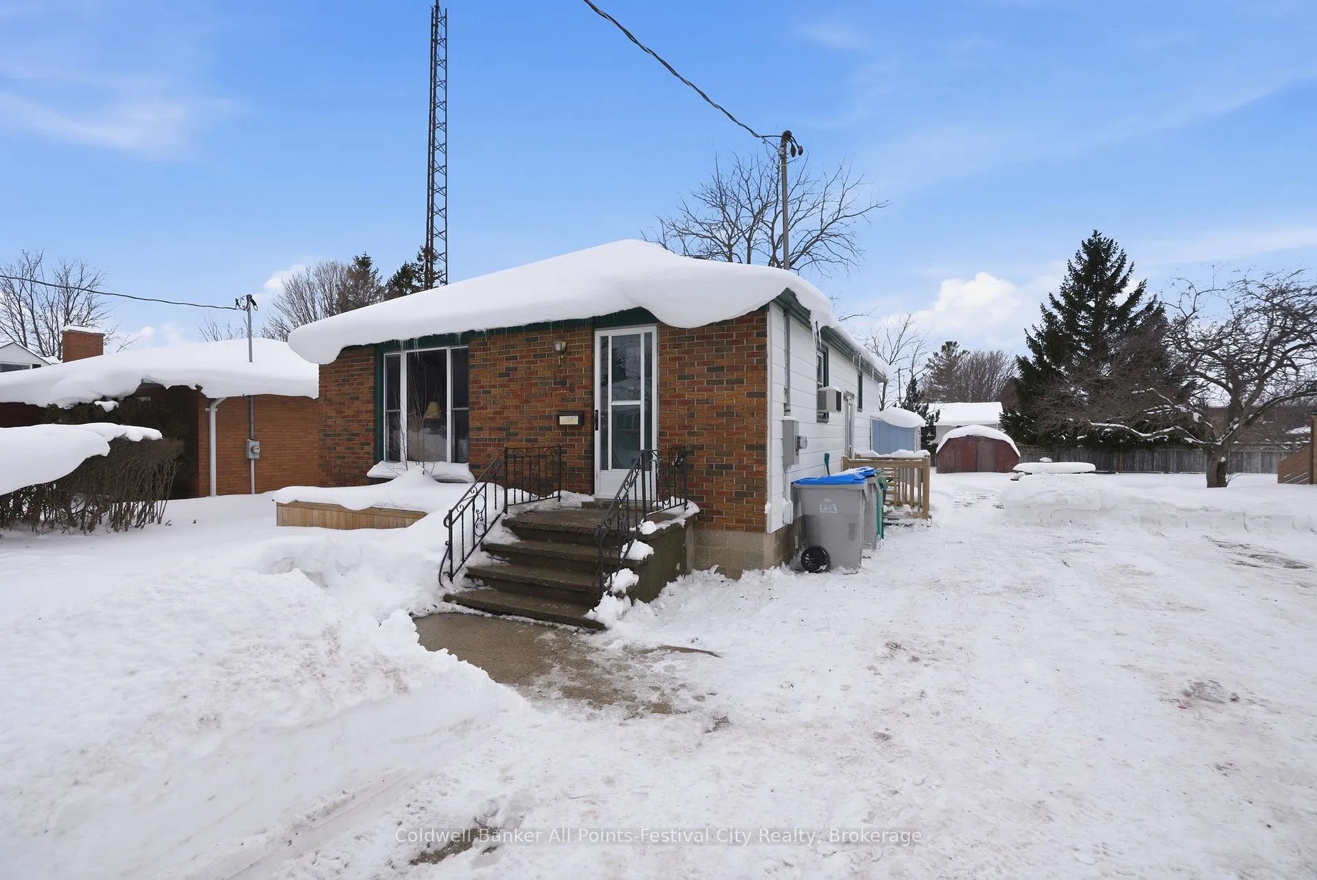 Photo 1 of 136 Elizabeth Street, Goderich, Goderich (Town) — HOMEH