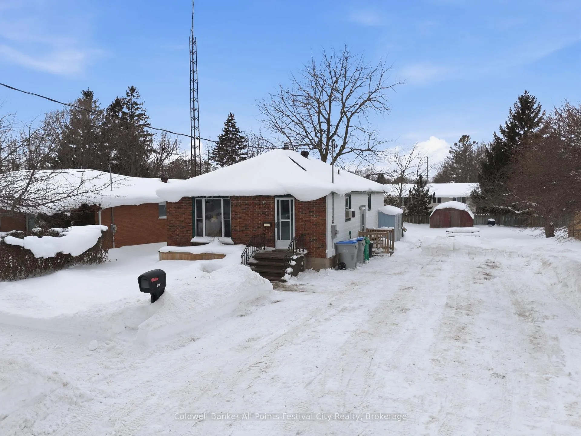 Photo 4 of 136 Elizabeth Street, Goderich, Goderich (Town) — HOMEH