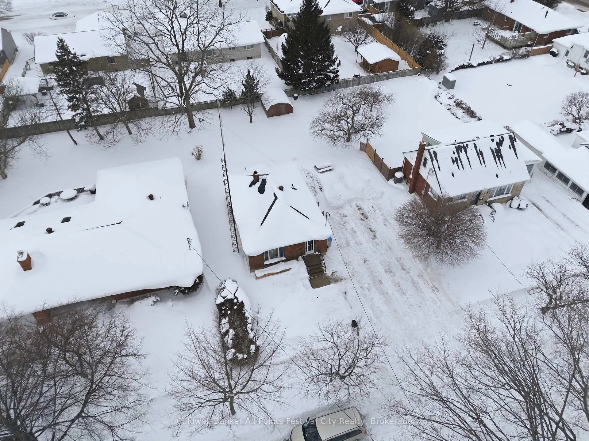 Photo 9 of 136 Elizabeth Street, Goderich, Goderich (Town) — HOMEH
