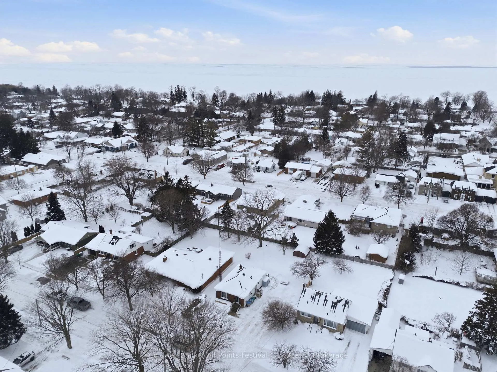Photo 17 of 136 Elizabeth Street, Goderich, Goderich (Town) — HOMEH