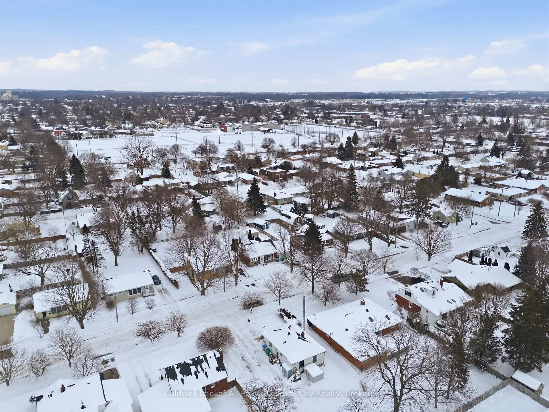 Photo 19 of 136 Elizabeth Street, Goderich, Goderich (Town) — HOMEH