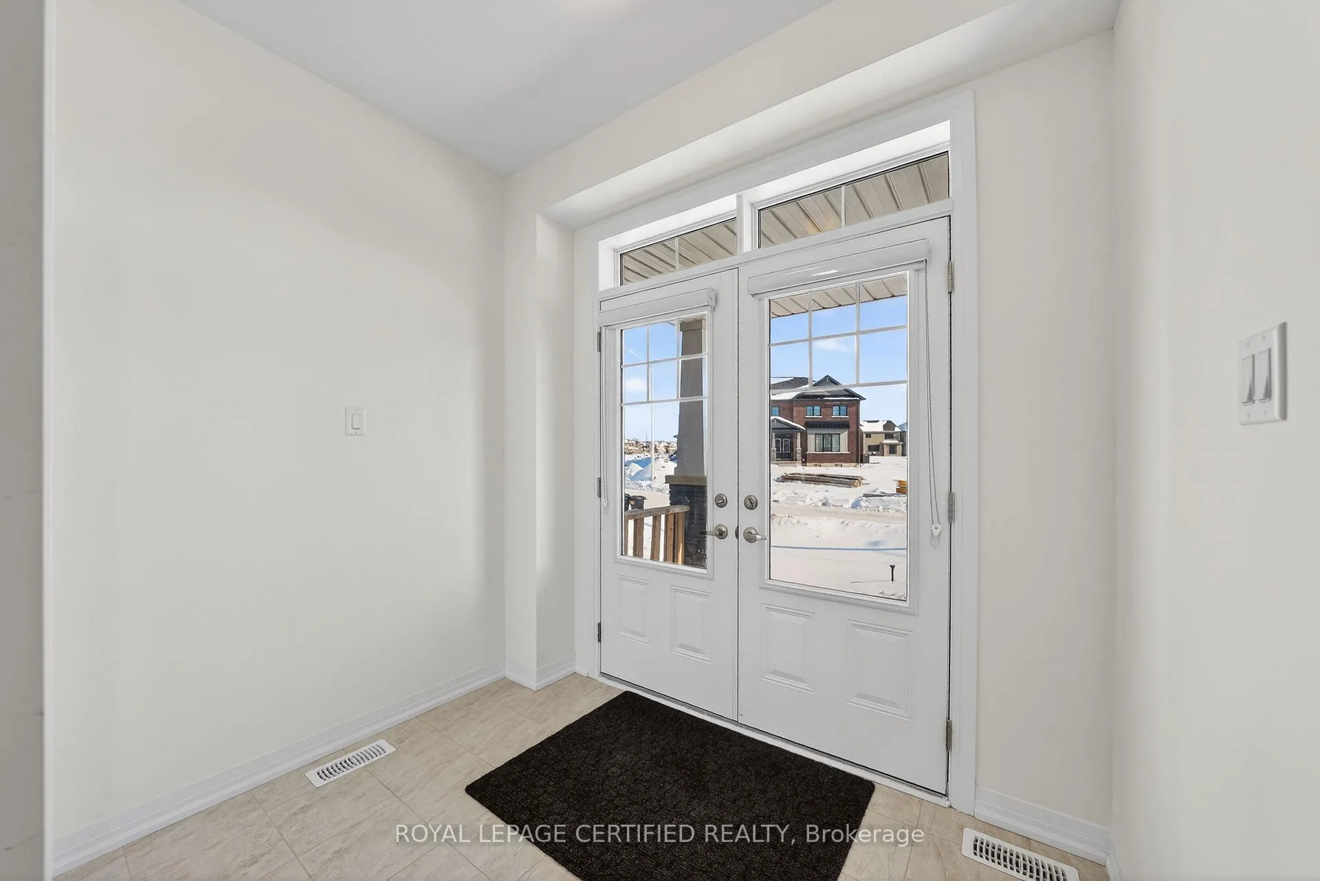 Photo 5 of 191 Velvet Way, Thorold, Rolling Meadows — HOMEH