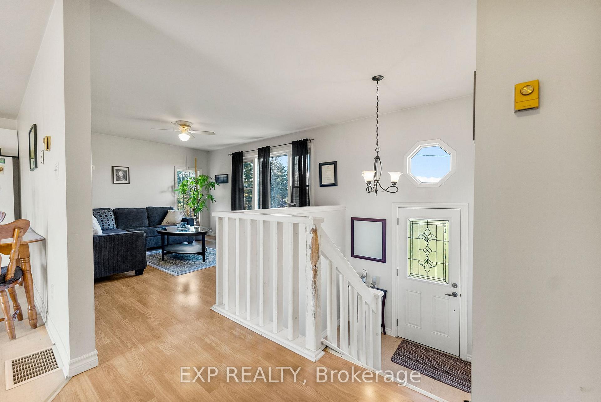 Photo 8 of 1860 Lochwinnoch Road, Horton, Horton Twp — HOMEH