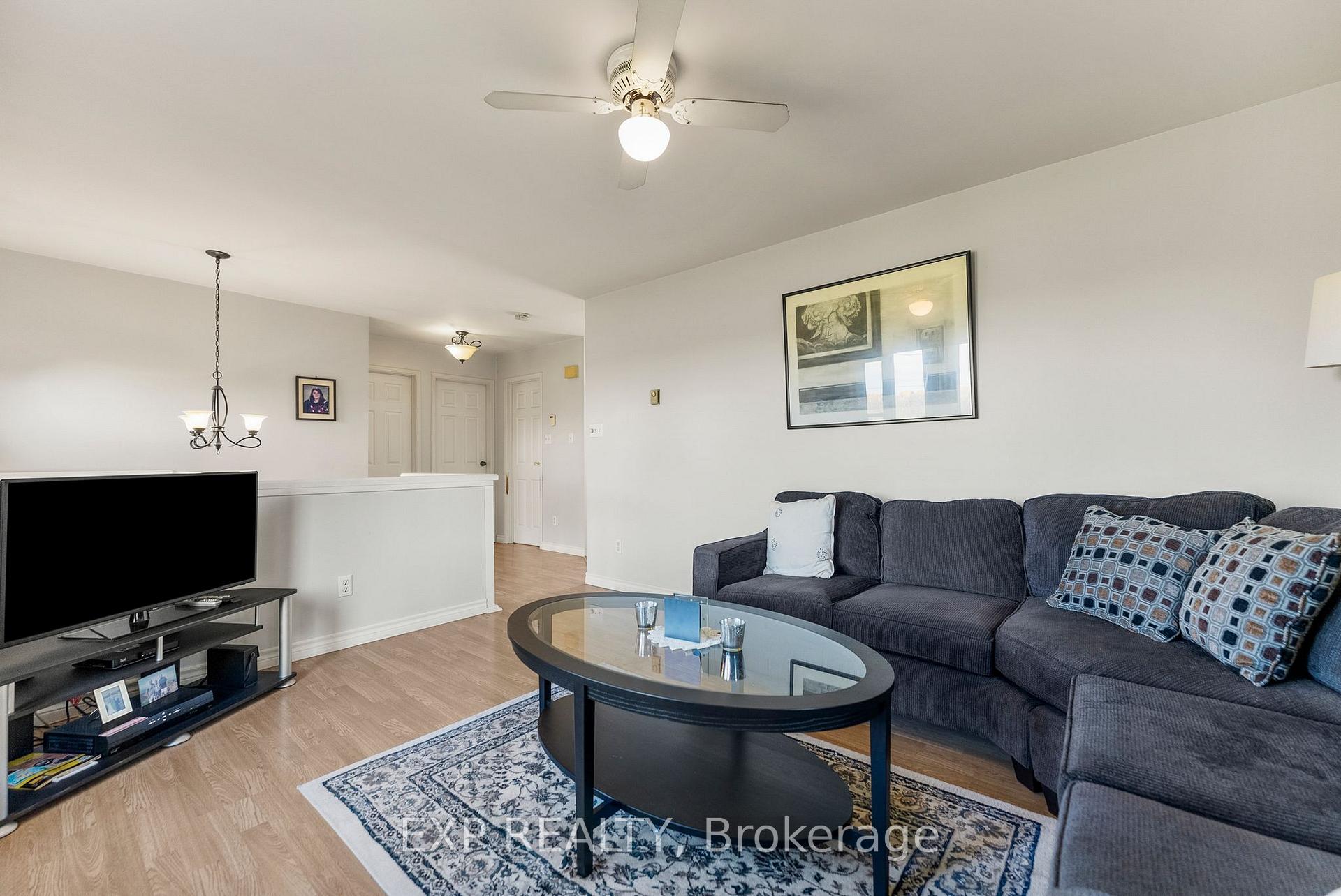 Photo 11 of 1860 Lochwinnoch Road, Horton, Horton Twp — HOMEH