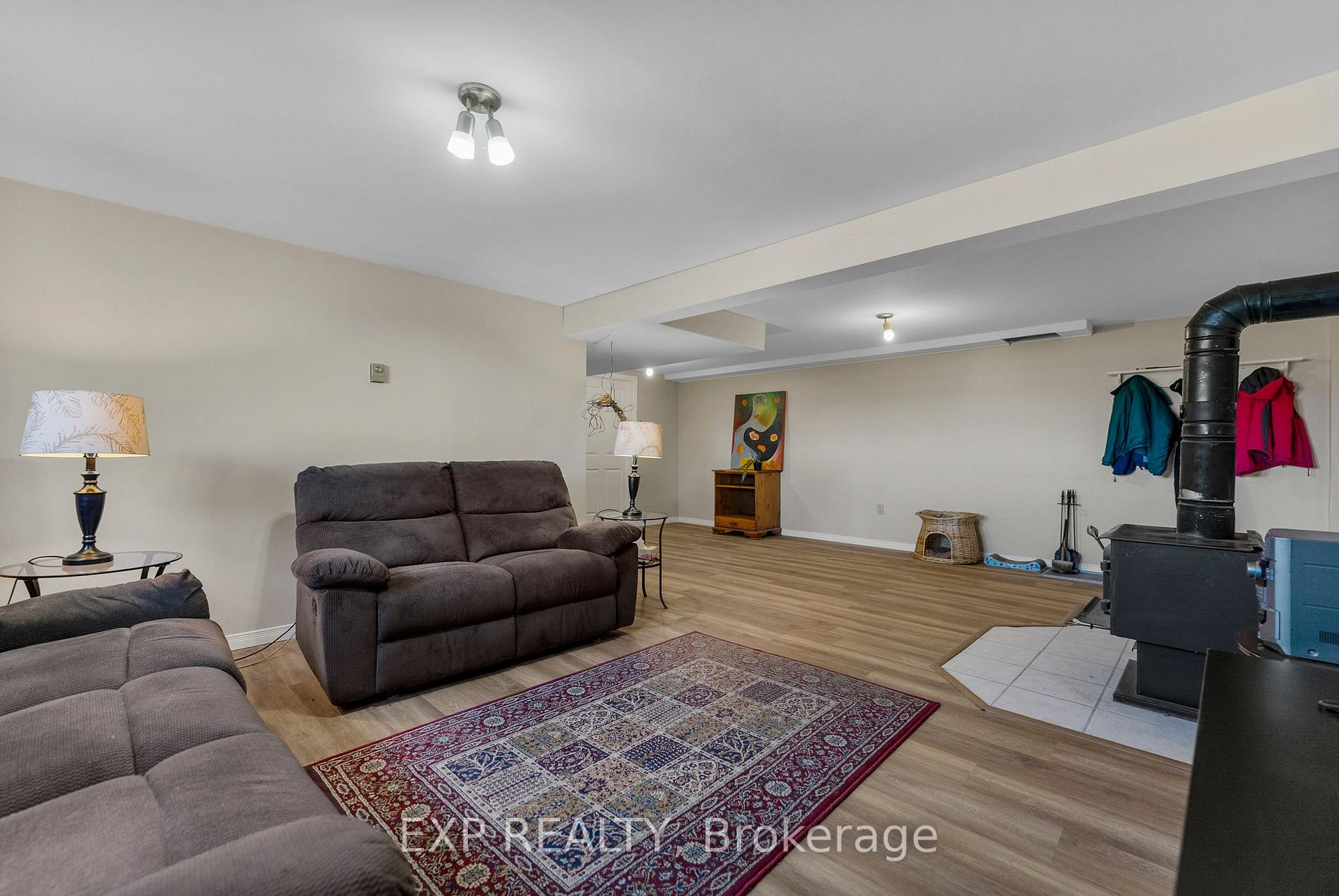 Photo 23 of 1860 Lochwinnoch Road, Horton, Horton Twp — HOMEH