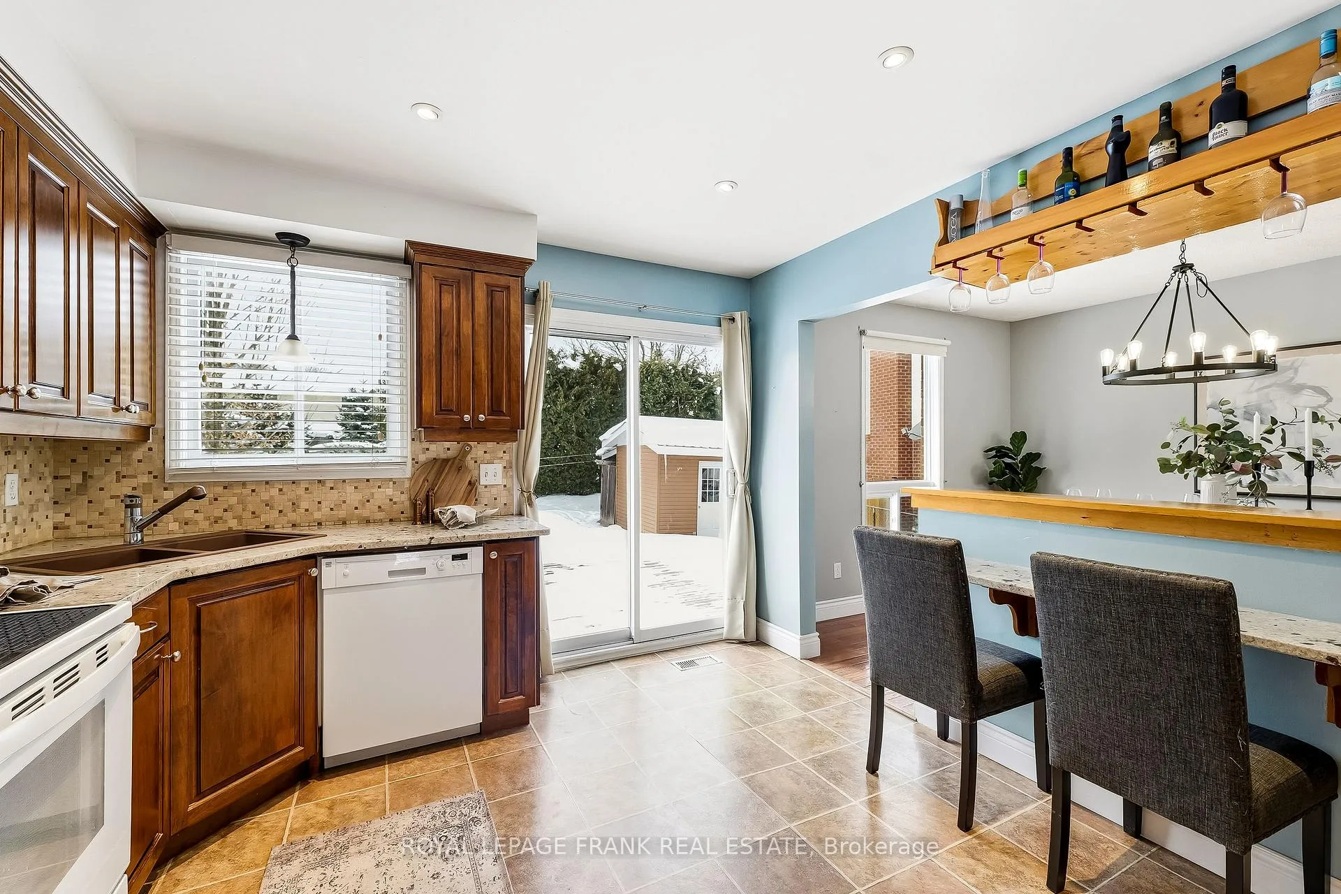 Photo 18 of 8 Ridgeview Drive, Scugog, Port Perry — HOMEH