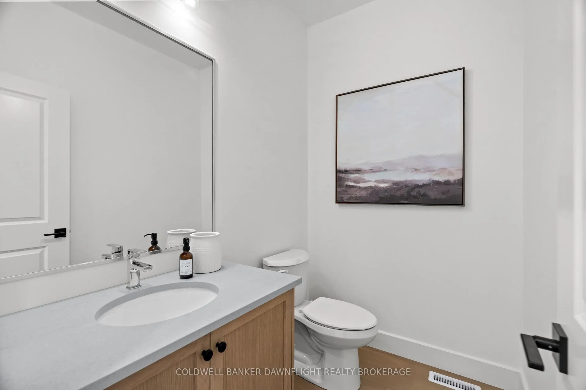 Photo 6 of Unit 44, 147 Scotts Drive, Lucan Biddulph, Lucan — HOMEH