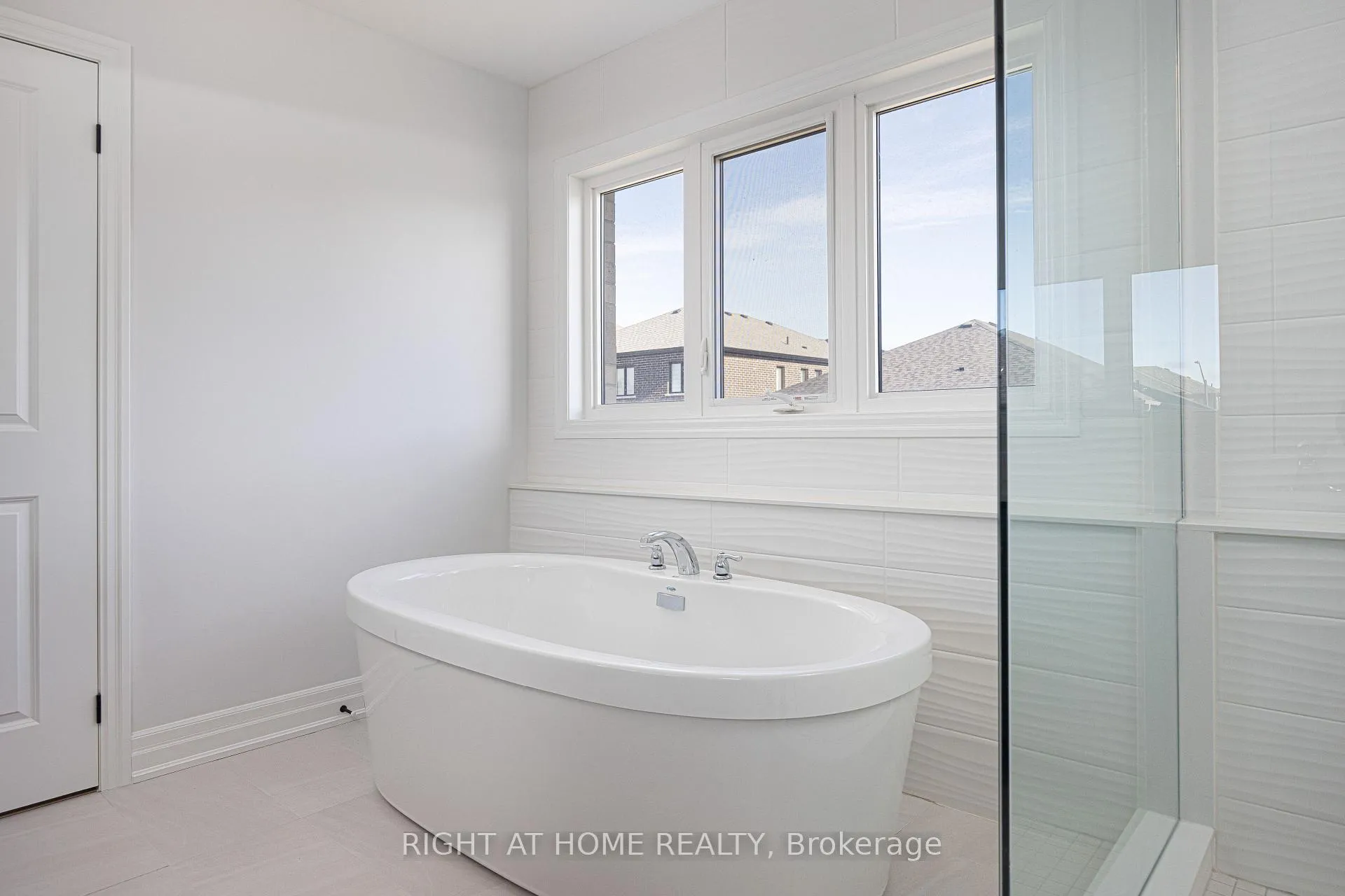 Photo 20 of 8 Nicort Road, Wasaga Beach — HOMEH