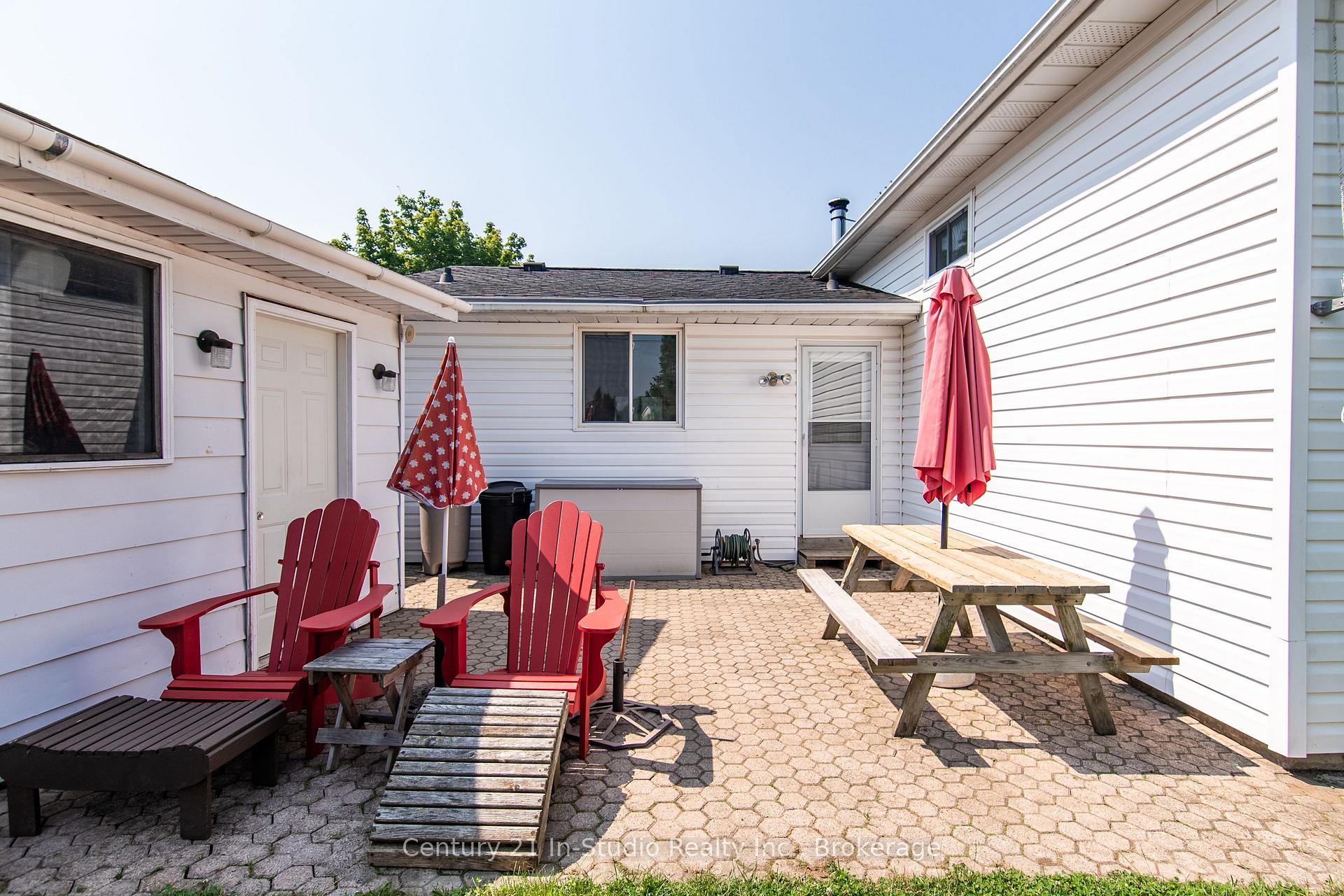 Photo 4 of 684 Johnston Crescent, Kincardine — HOMEH