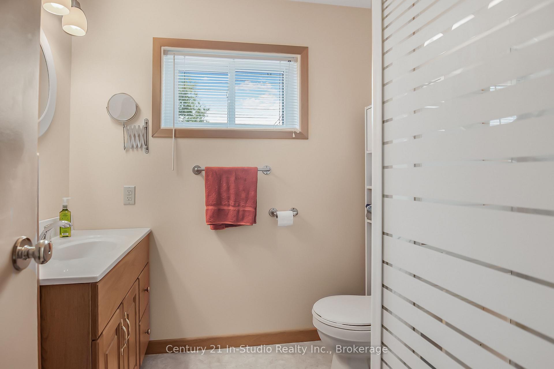 Photo 33 of 684 Johnston Crescent, Kincardine — HOMEH