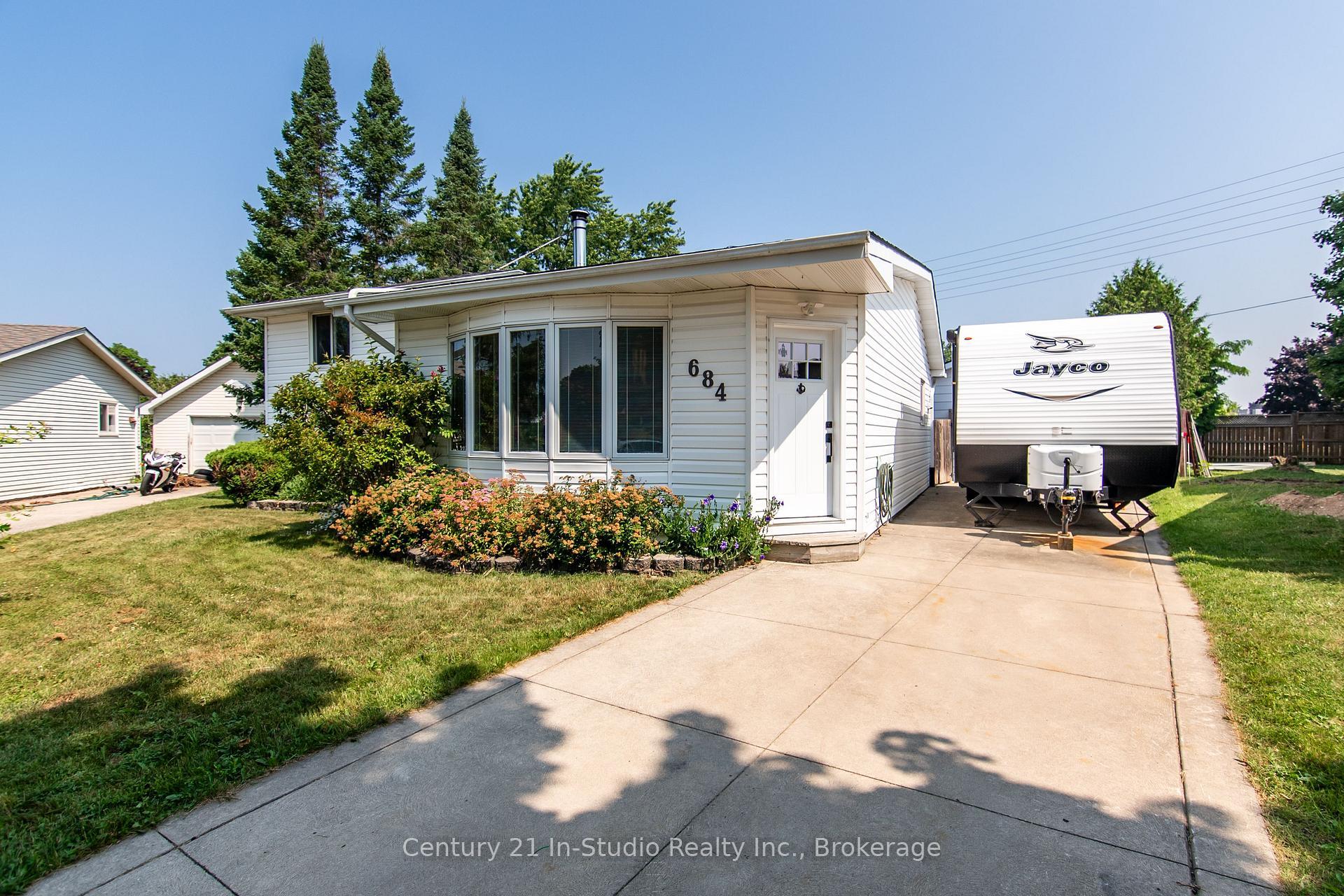 Photo 39 of 684 Johnston Crescent, Kincardine — HOMEH