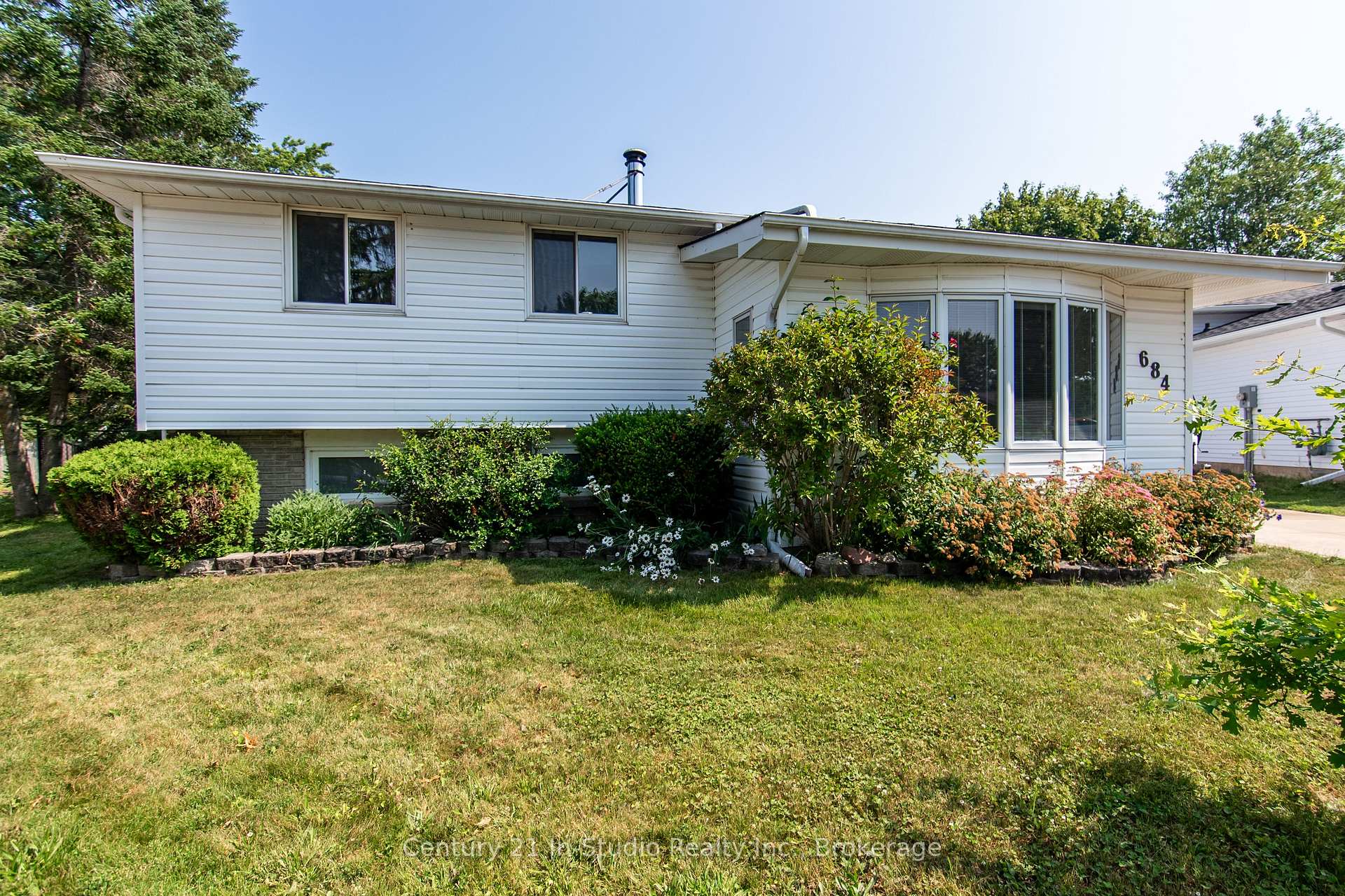 Photo 41 of 684 Johnston Crescent, Kincardine — HOMEH