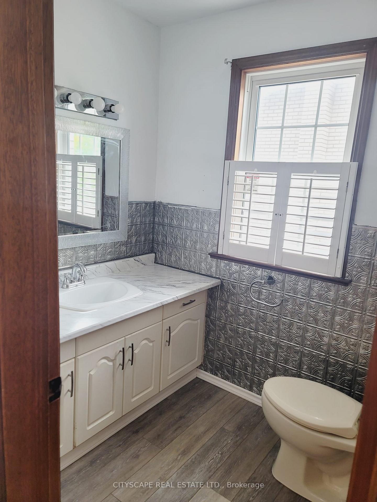 Photo 13 of 342 Sutherland Drive, Kingston, Rideau — HOMEH