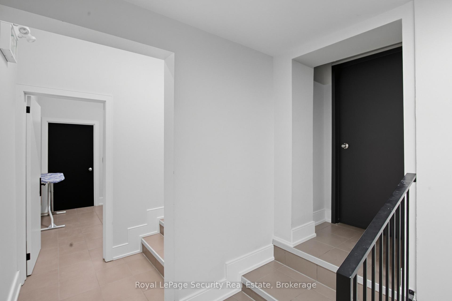 Photo 5 of Unit A, 185 Main Street, King, Schomberg — HOMEH