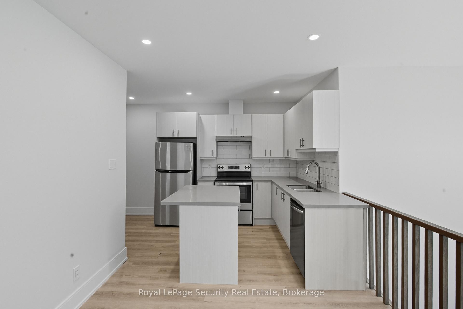 Photo 9 of Unit A, 185 Main Street, King, Schomberg — HOMEH