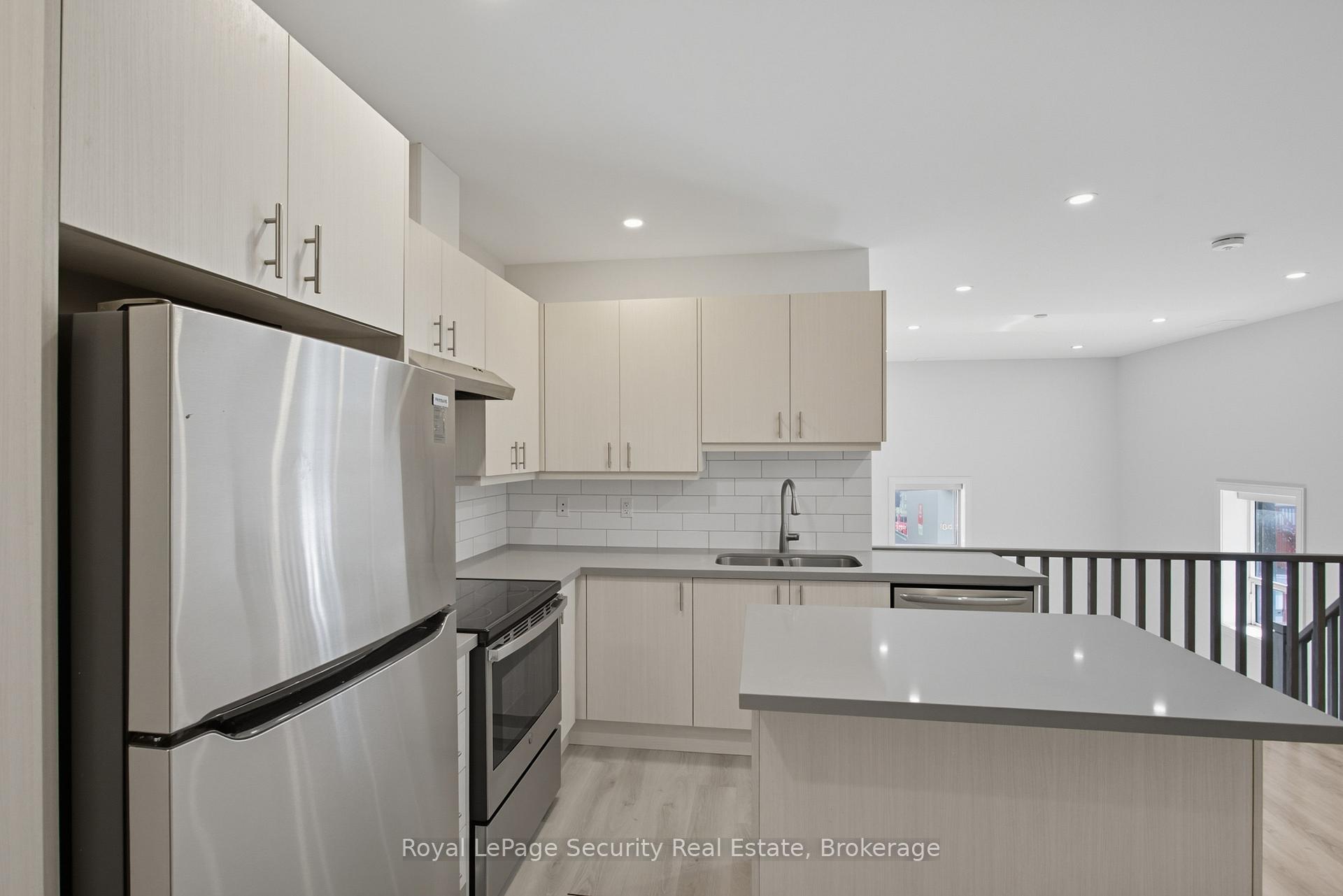Photo 11 of Unit A, 185 Main Street, King, Schomberg — HOMEH
