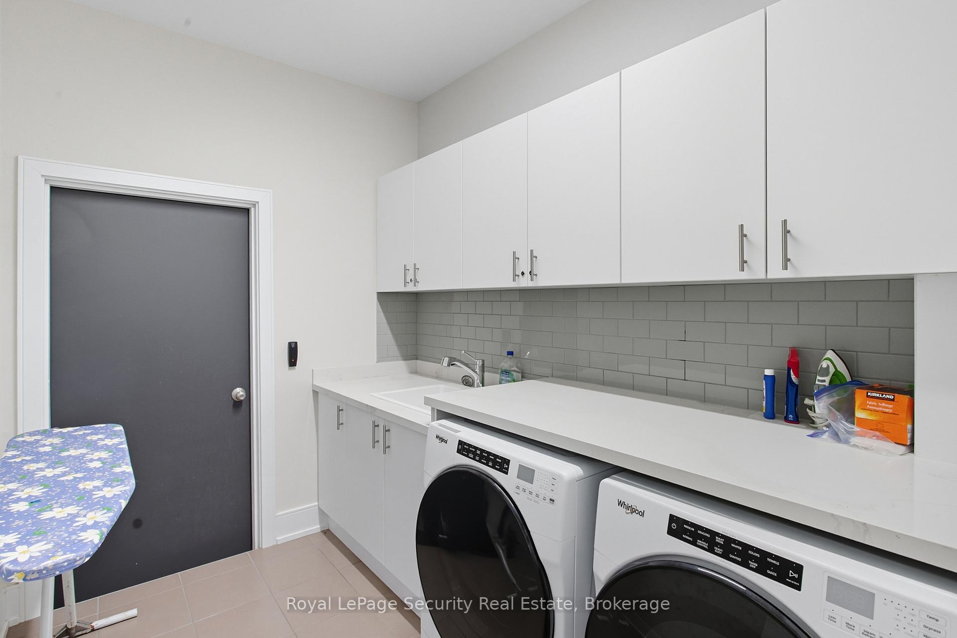 Photo 19 of Unit A, 185 Main Street, King, Schomberg — HOMEH