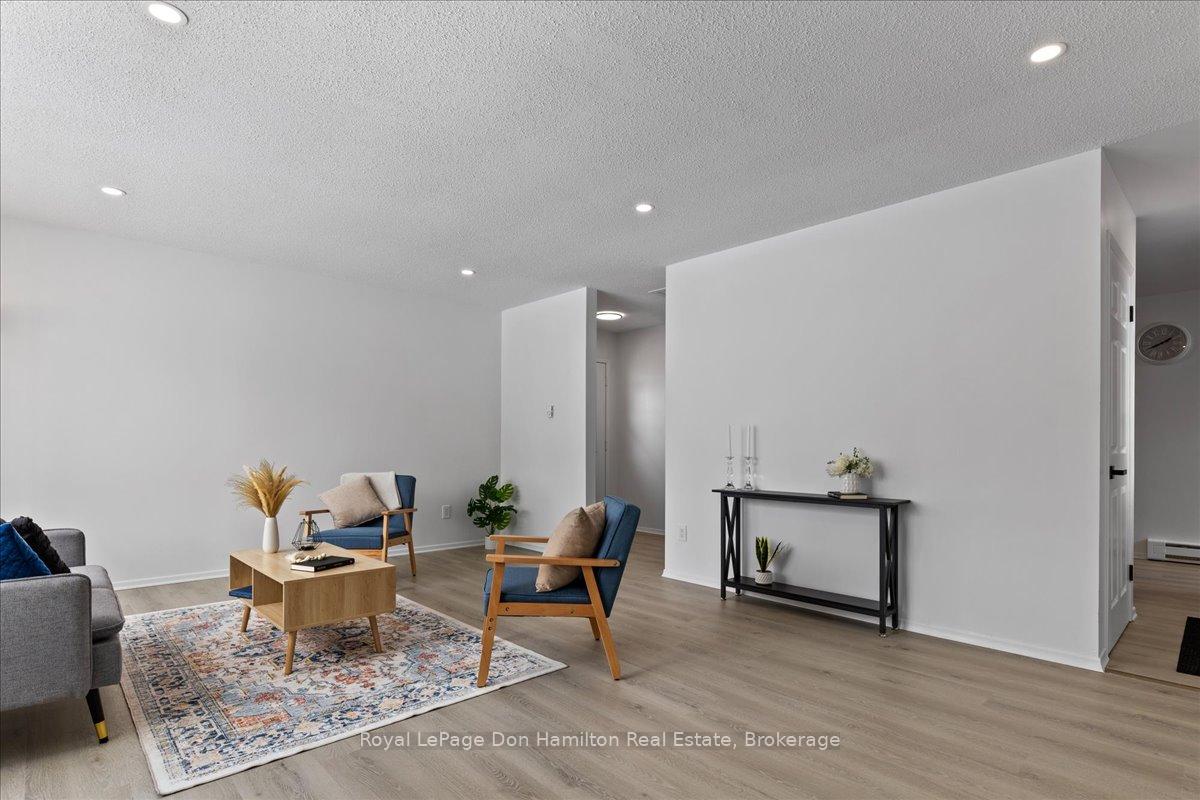 Photo 9 of 2069 Wellington Street S, Howick — HOMEH