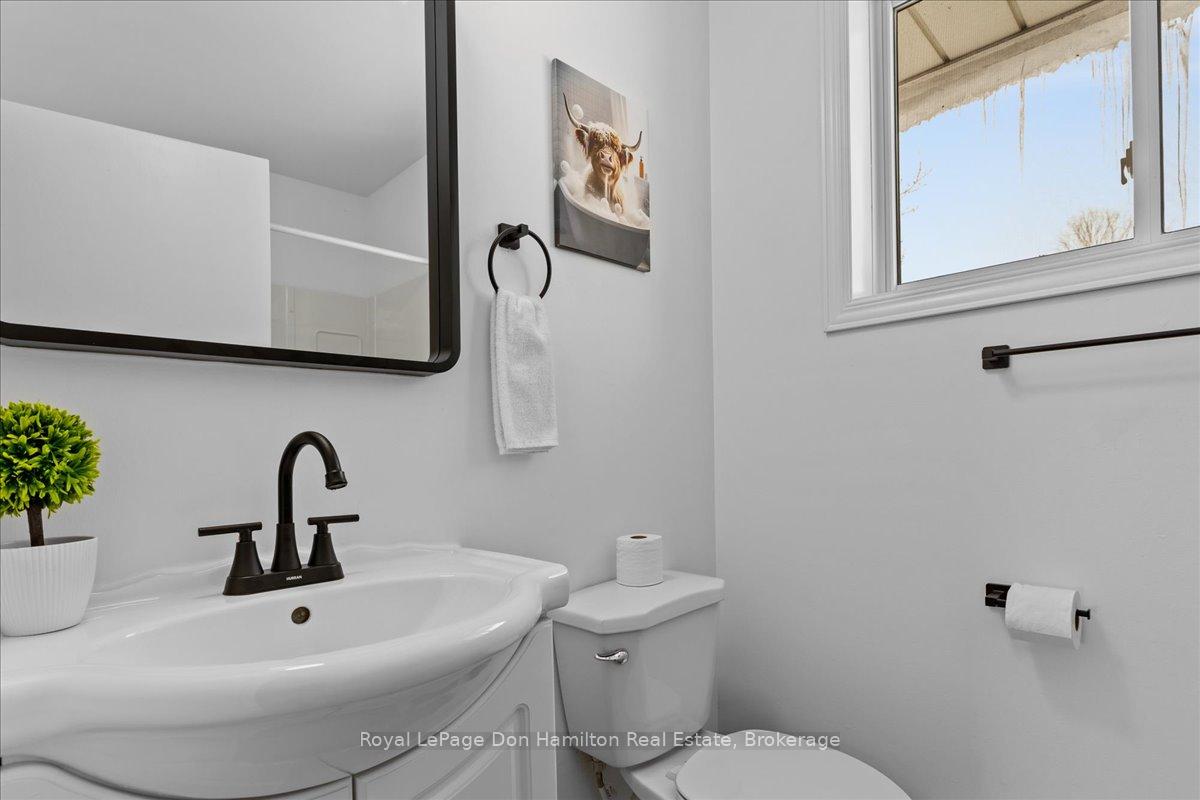 Photo 27 of 2069 Wellington Street S, Howick — HOMEH