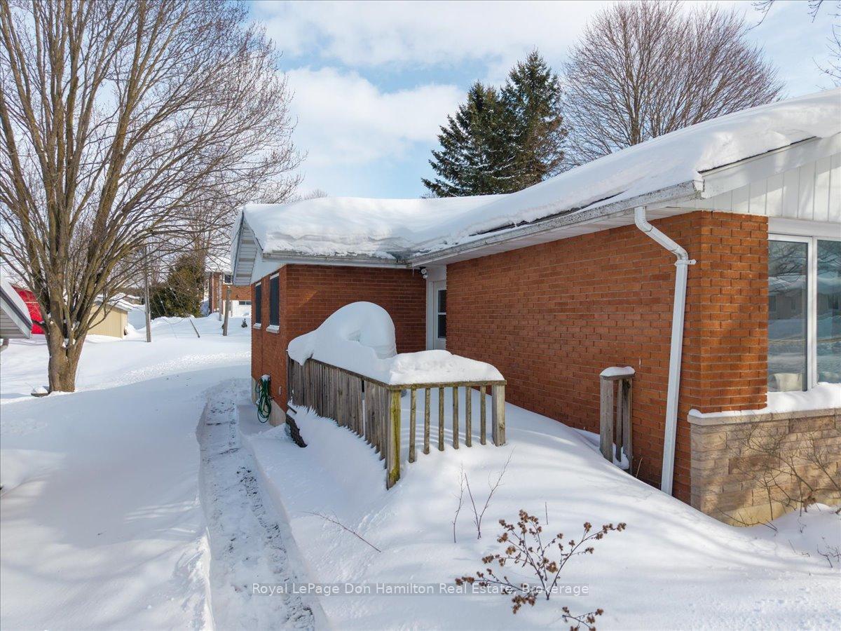 Photo 40 of 2069 Wellington Street S, Howick — HOMEH
