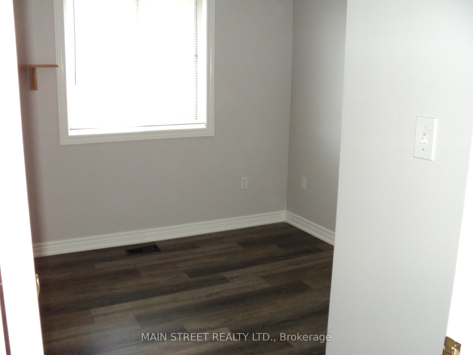 Photo 8 of Unit Upper Unit, 43 Spitfire Drive, Hamilton, Mount Hope — HOMEH