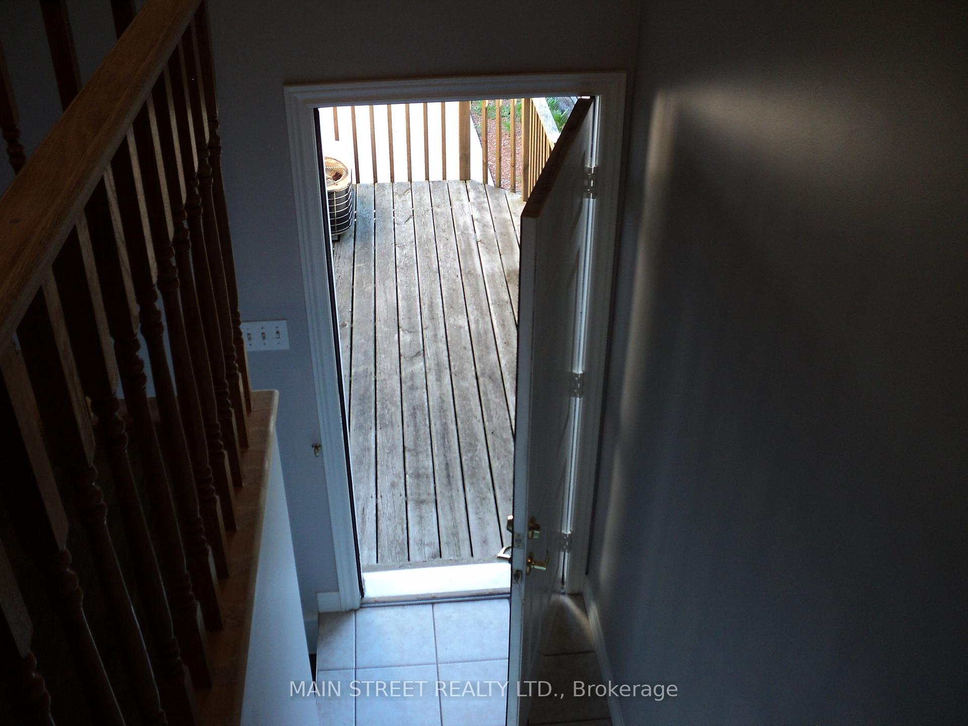 Photo 14 of Unit Upper Unit, 43 Spitfire Drive, Hamilton, Mount Hope — HOMEH
