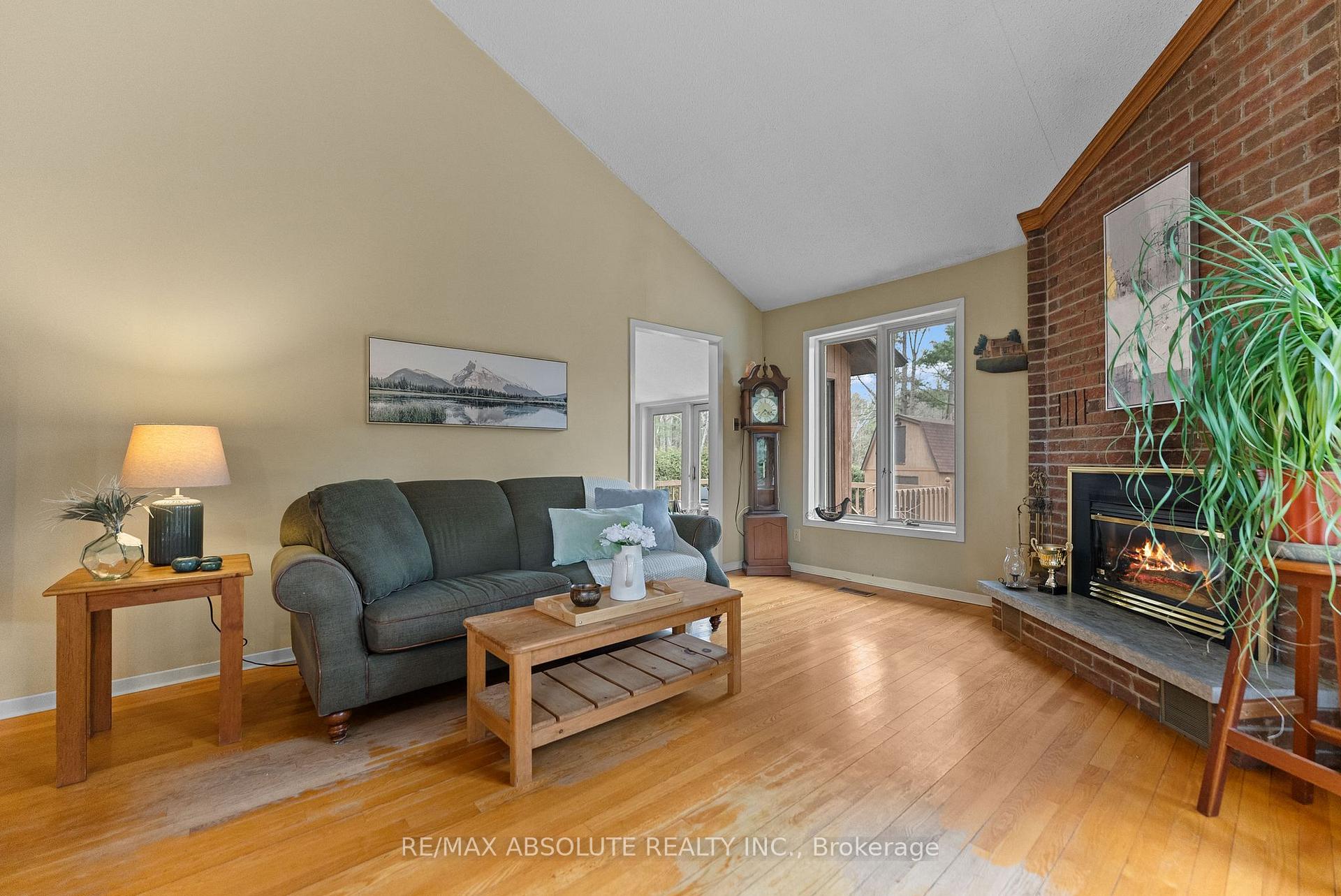 Photo 17 of 33 Old Orchard Lane, McNab/Braeside, Mcnab/Braeside Twps — HOMEH