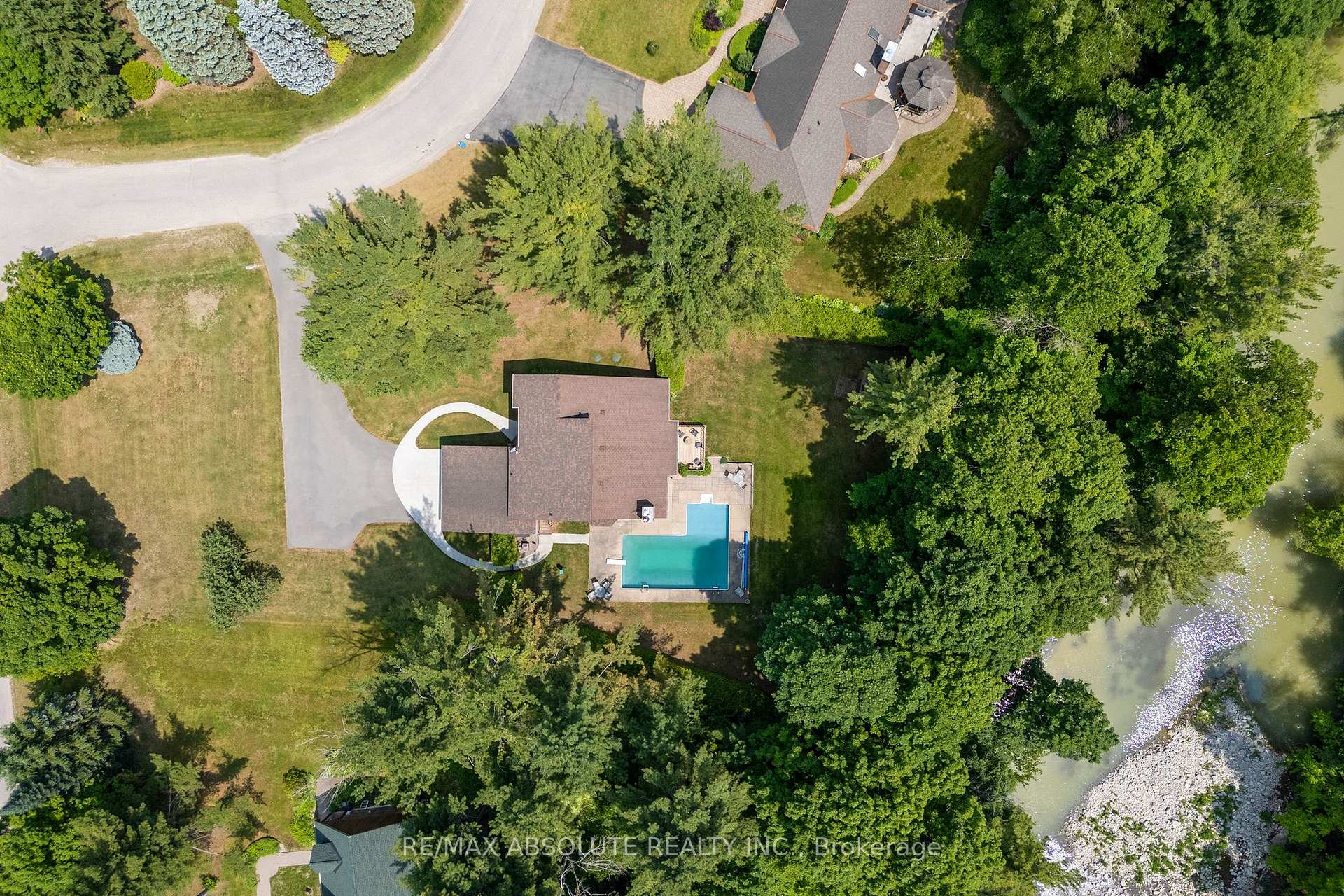 Photo 42 of 33 Old Orchard Lane, McNab/Braeside, Mcnab/Braeside Twps — HOMEH