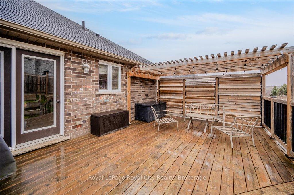 Photo 25 of 84 Andrews Drive W, Mapleton, Rural Mapleton — HOMEH