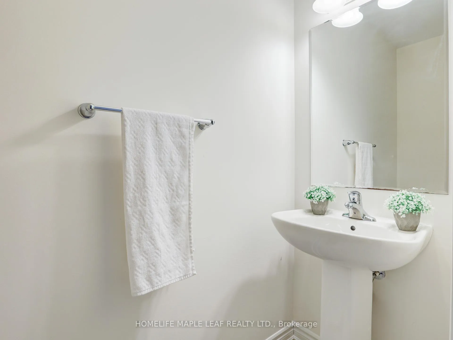Photo 8 of 116 Watermill Street, Kitchener, Doon South — HOMEH