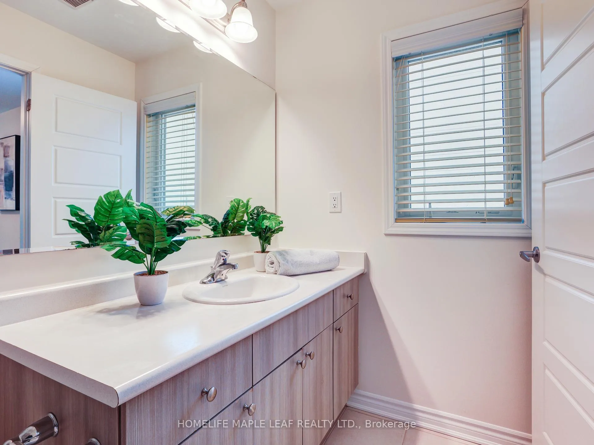 Photo 39 of 116 Watermill Street, Kitchener, Doon South — HOMEH