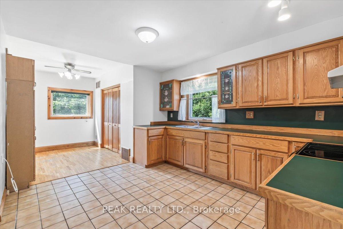 Photo 7 of 101 King Street, Kincardine — HOMEH