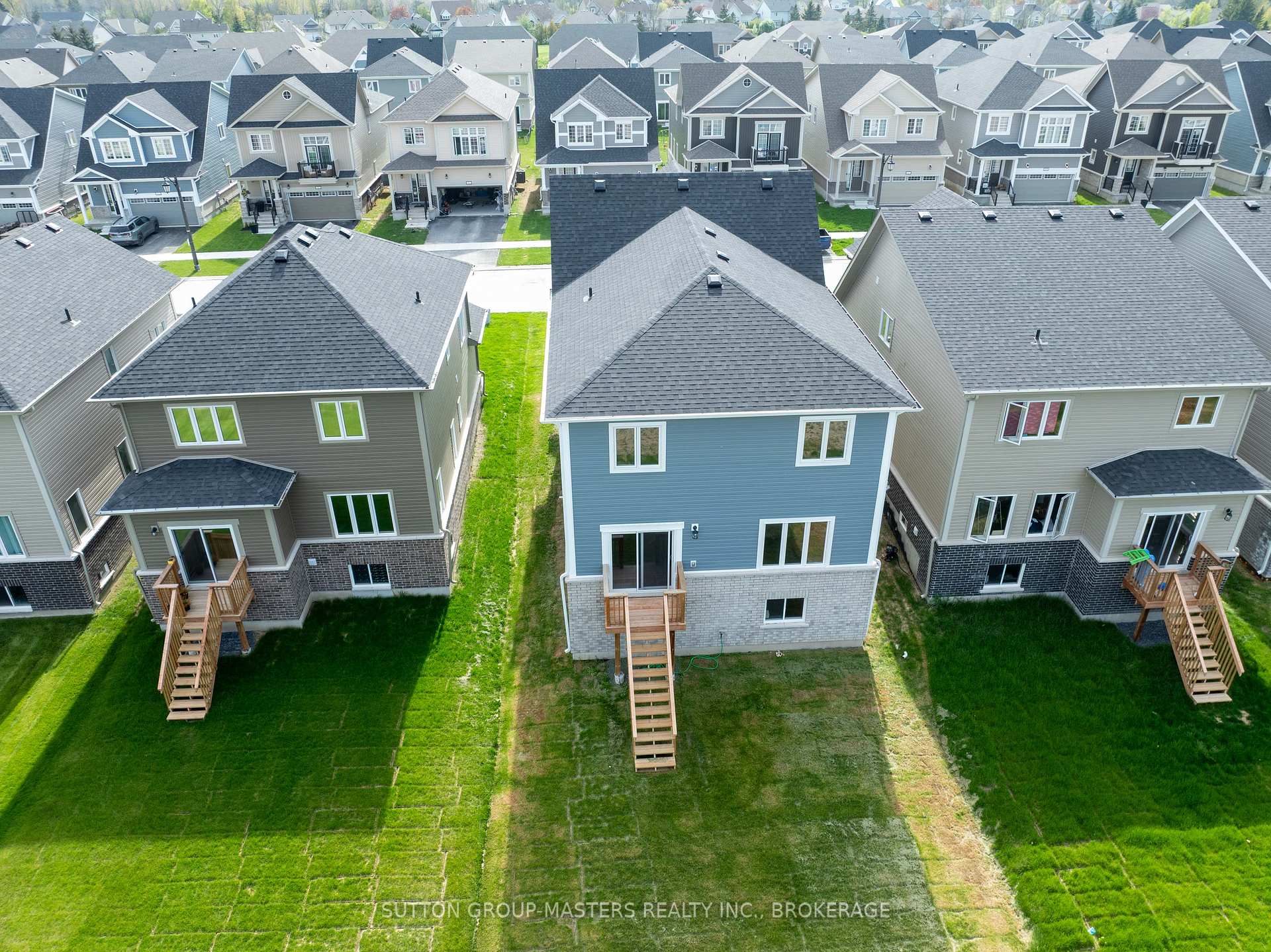 Photo 14 of 102 Oakmont Drive, Loyalist, Bath — HOMEH