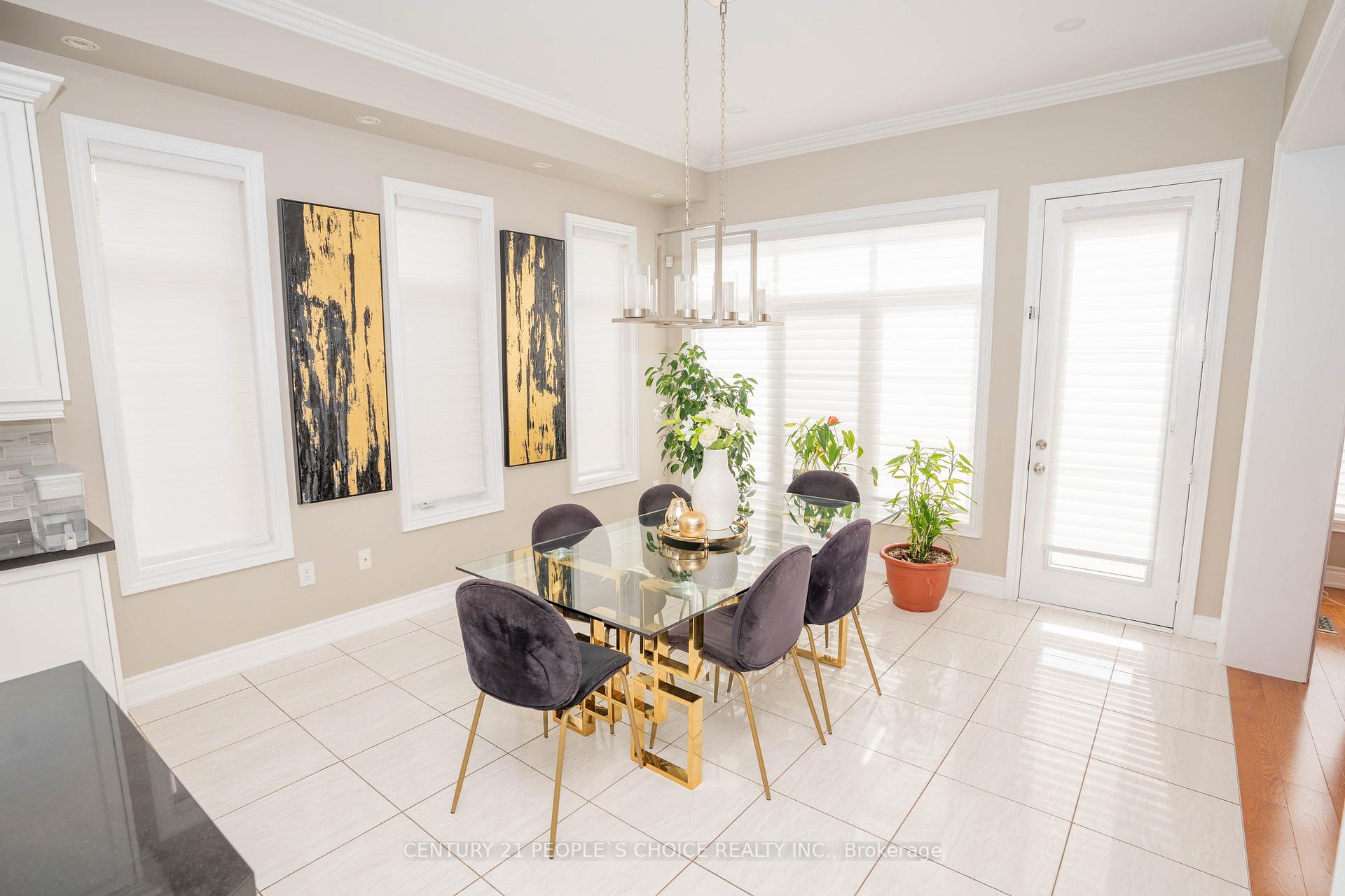 Photo 15 of 39 Munsie Drive, King, Nobleton — HOMEH
