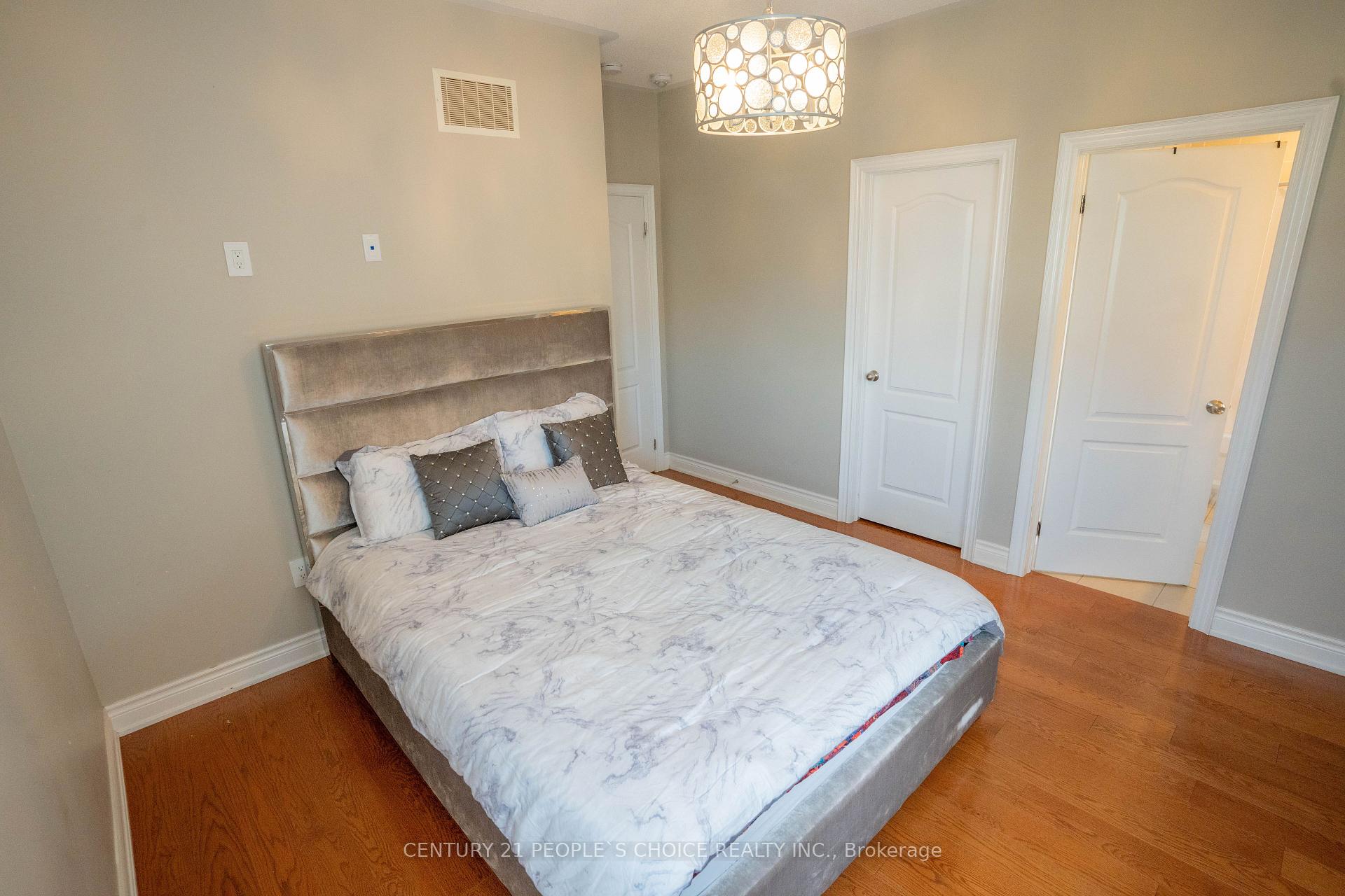 Photo 34 of 39 Munsie Drive, King, Nobleton — HOMEH