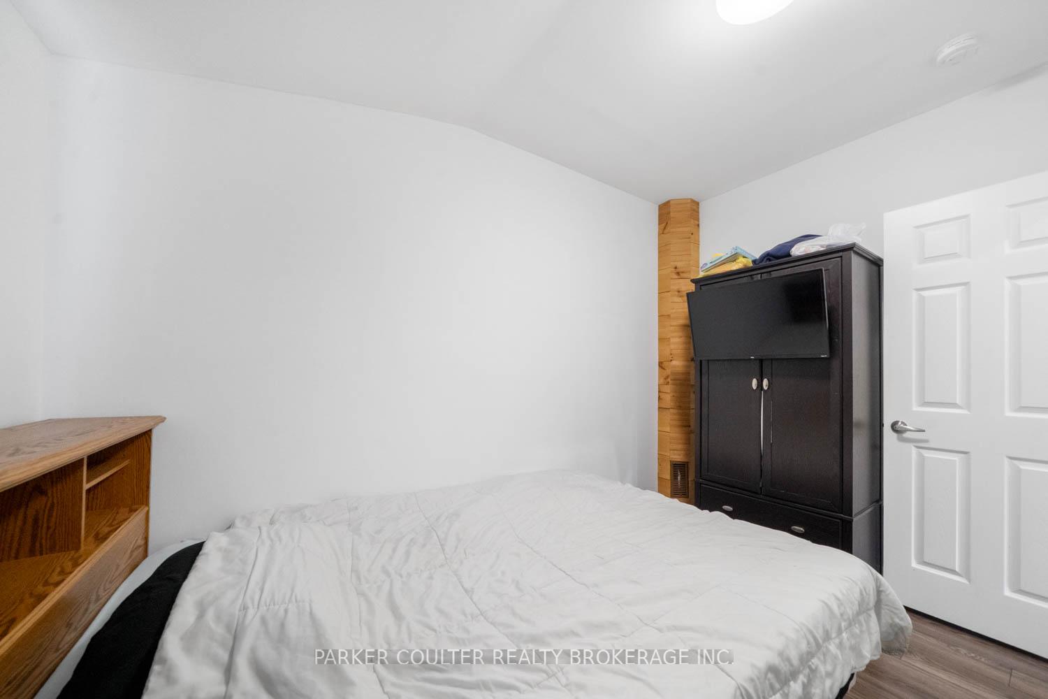 Photo 15 of 2364 Buchanan Street, Innisfil, Alcona — HOMEH
