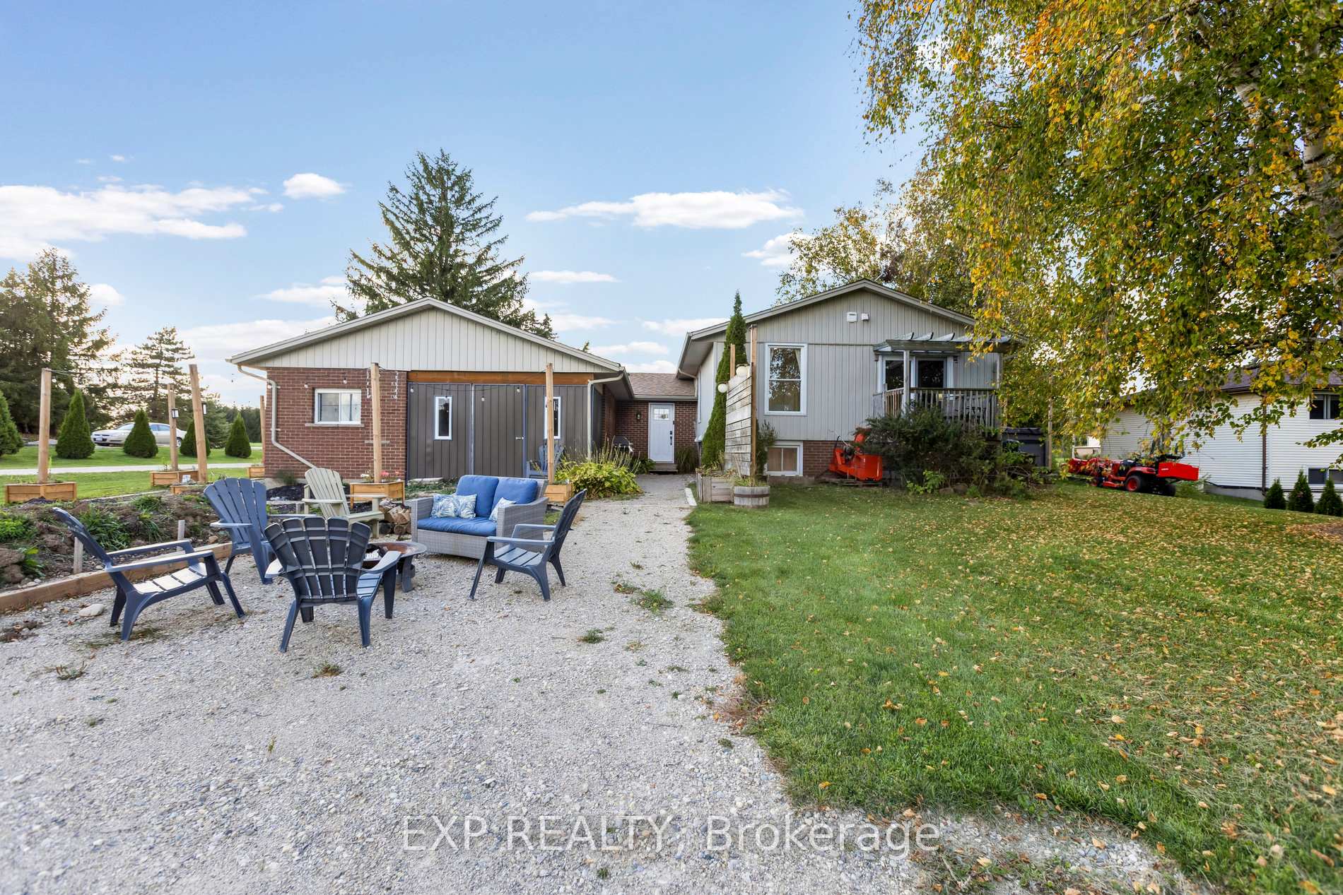 Photo 49 of 7429 Sideroad 20 Side Road, Mapleton, Rural Mapleton — HOMEH