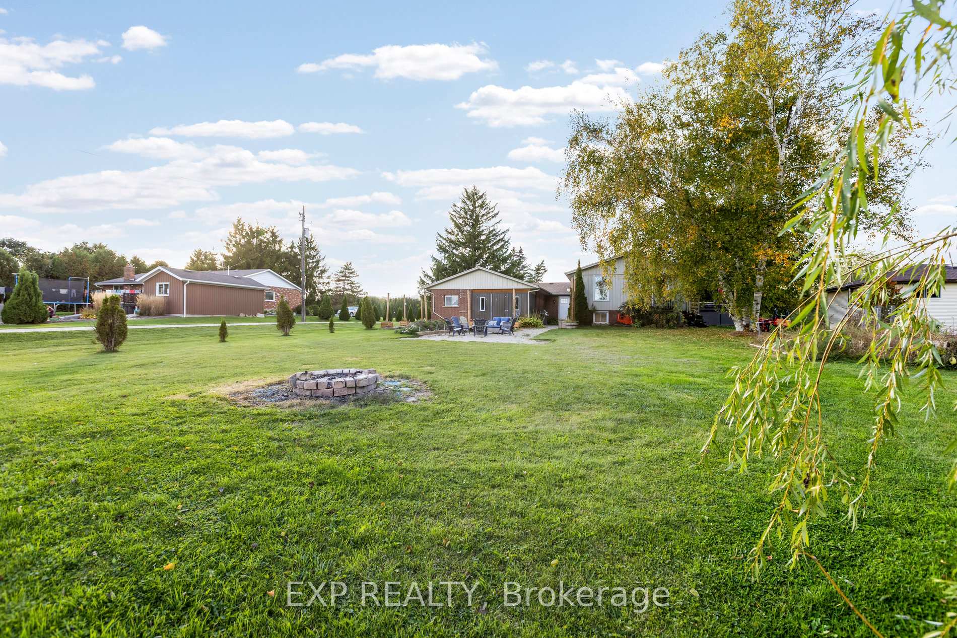 Photo 50 of 7429 Sideroad 20 Side Road, Mapleton, Rural Mapleton — HOMEH