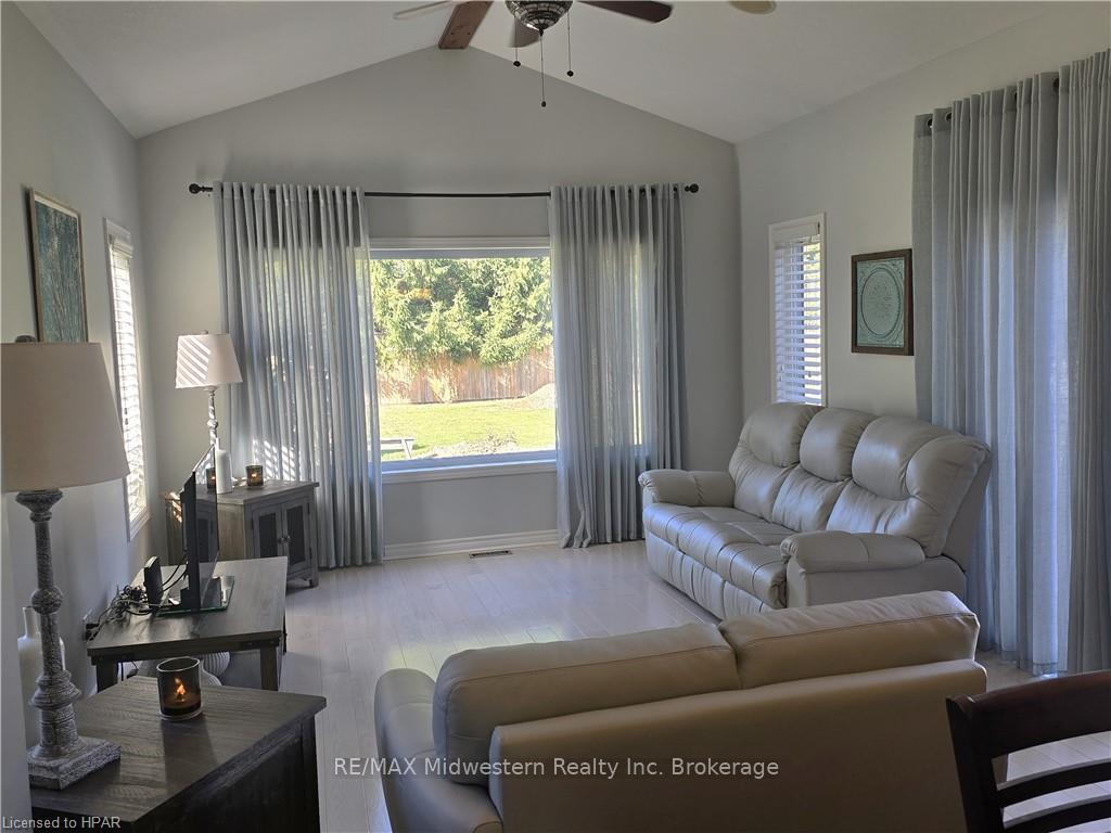 Photo 11 of 3023 Alice Street, Howick — HOMEH