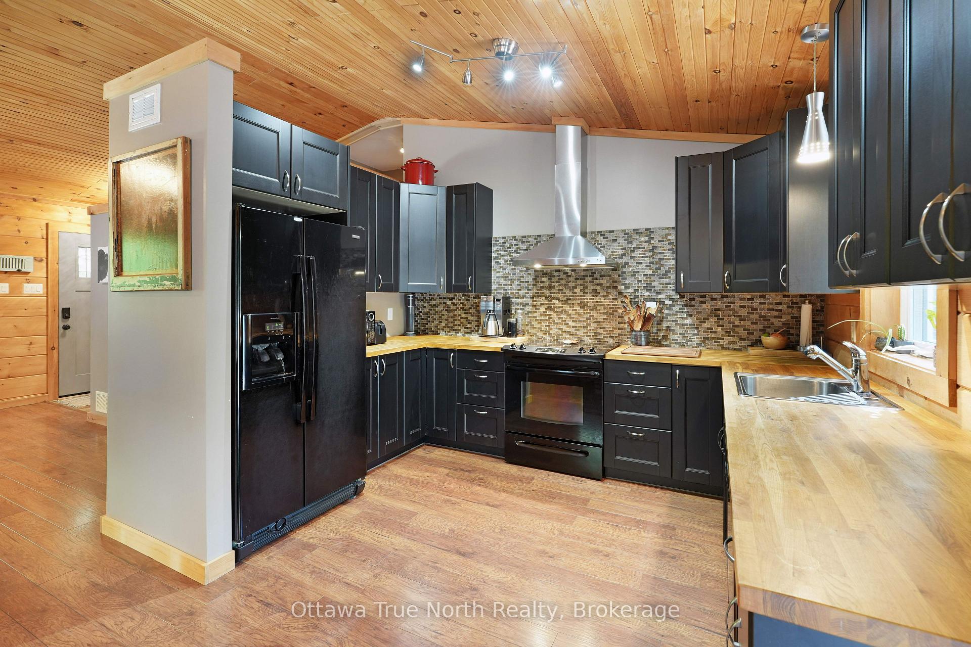 Photo 14 of 38 Ruttan Road, Horton, Horton Twp — HOMEH