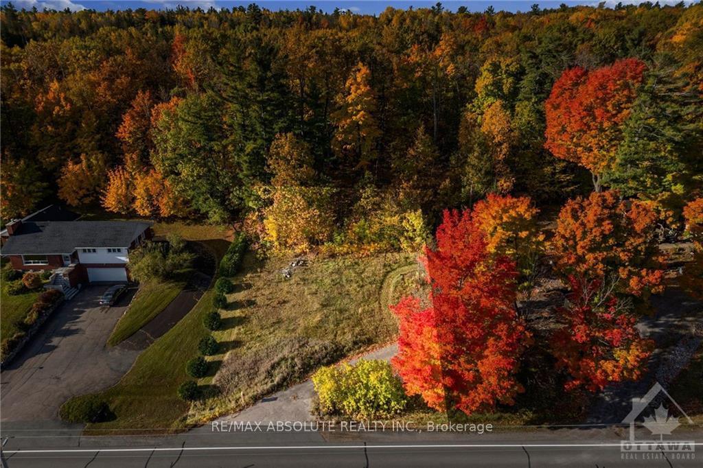 Photo 2 of 1139B River Road, McNab/Braeside, Mcnab/Braeside Twps — HOMEH