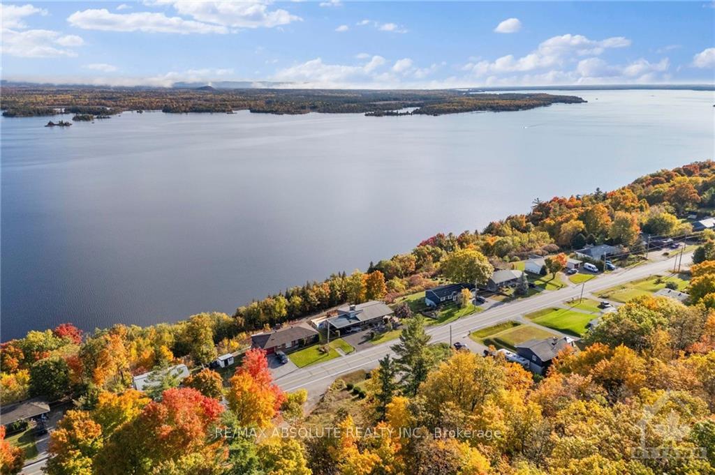 Photo 12 of 1139B River Road, McNab/Braeside, Mcnab/Braeside Twps — HOMEH