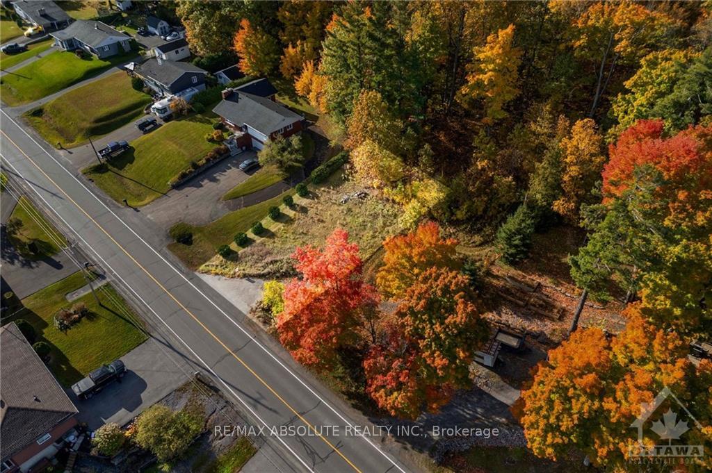 Photo 16 of 1139B River Road, McNab/Braeside, Mcnab/Braeside Twps — HOMEH